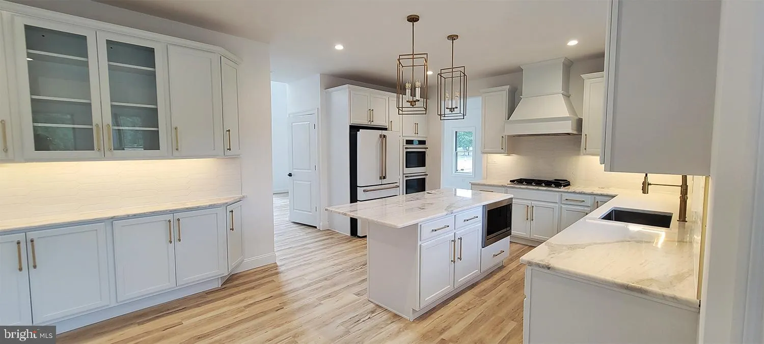 Egg Harbor Twp, New Jersey 08234, United States, 5 Bedrooms Bedrooms, ,4 BathroomsBathrooms,Residential,Pending,41541
