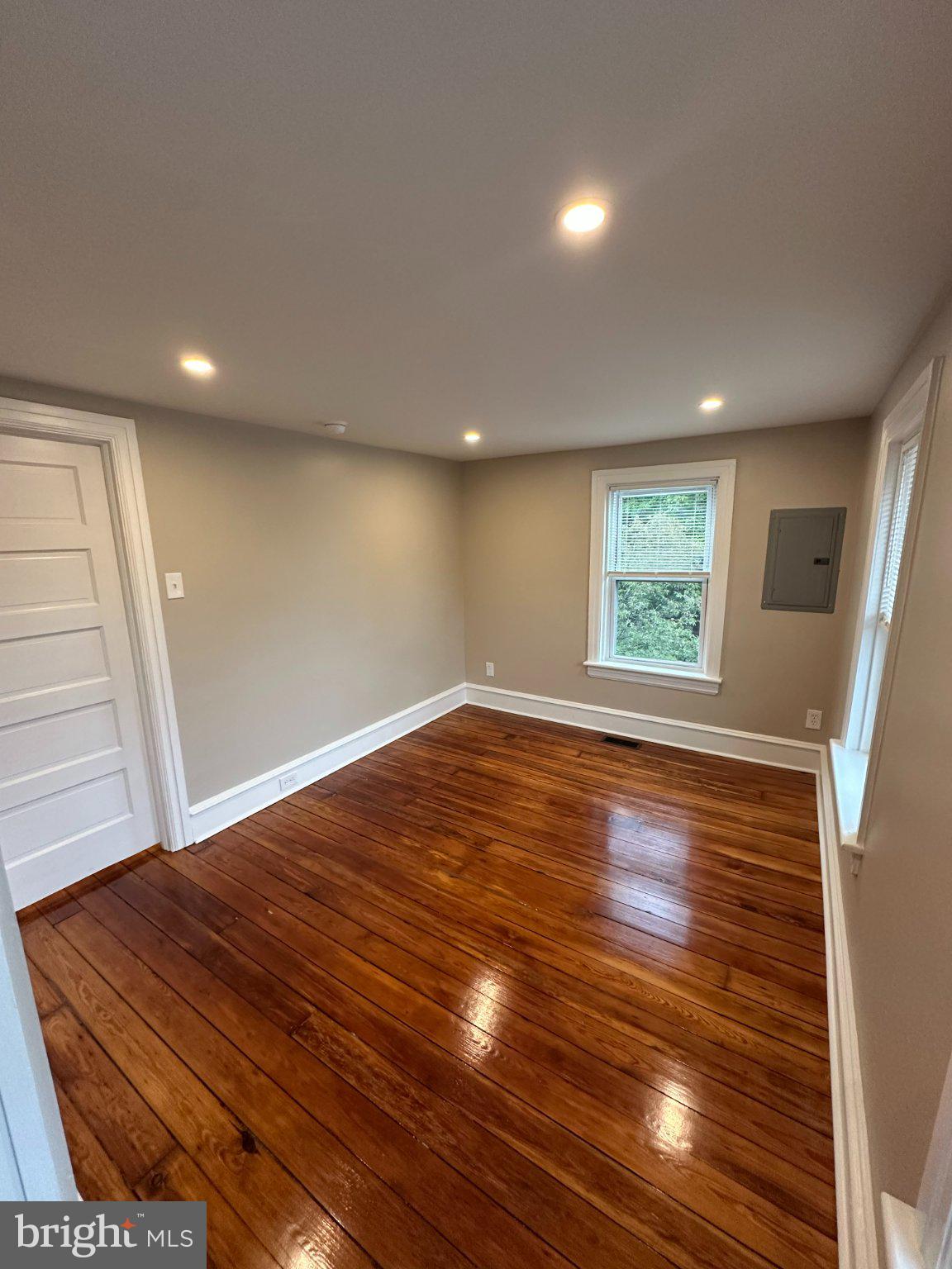 373 EASTON ROAD B