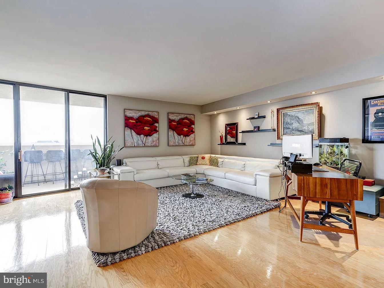 1101 S ARLINGTON RIDGE ROAD 913