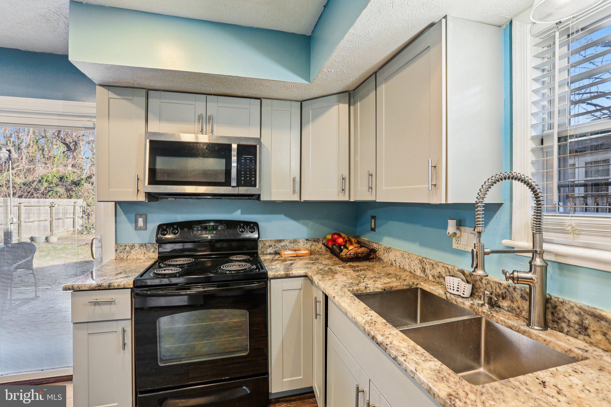 CAPE ST CLAIRE - Residential