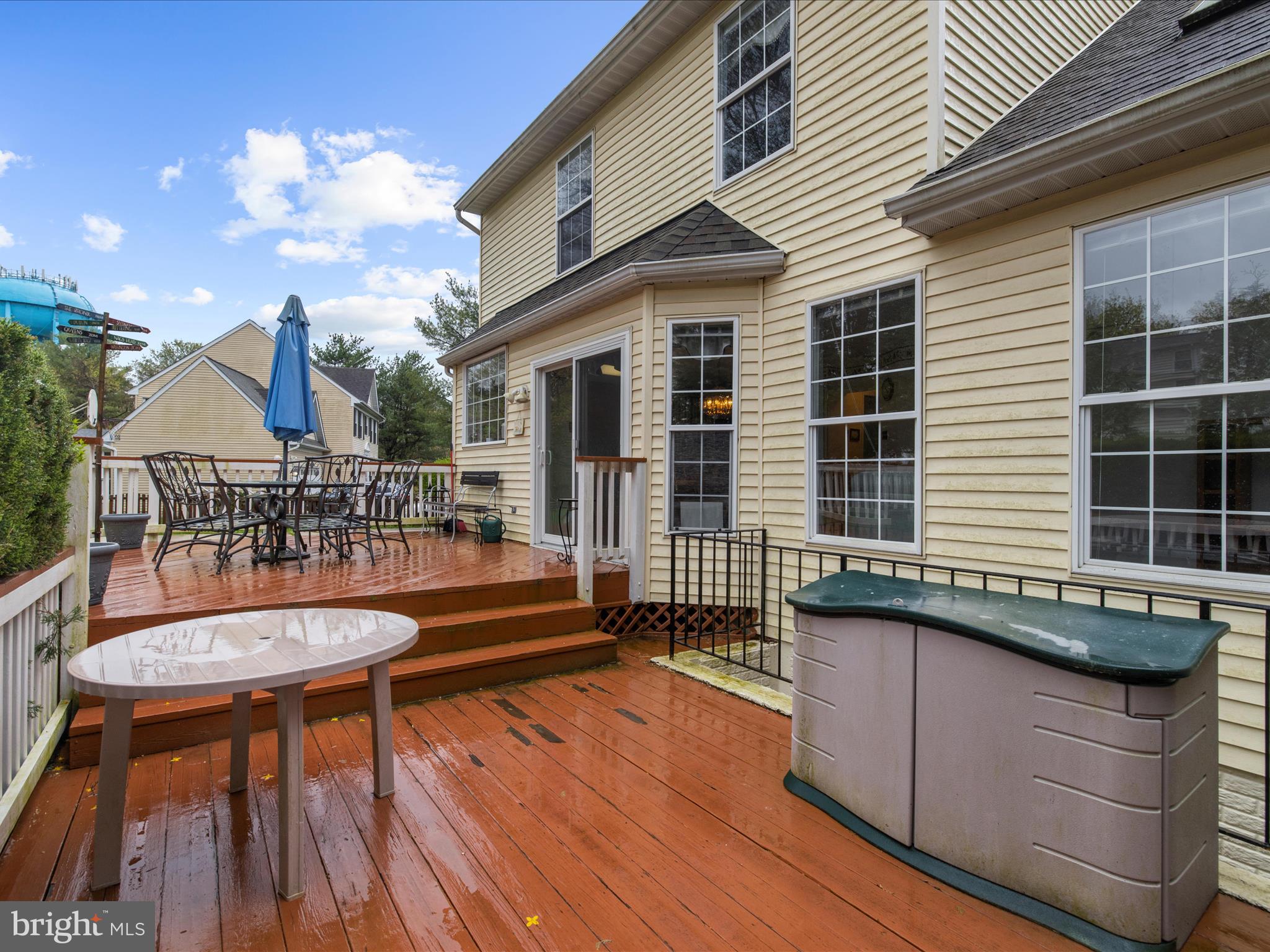 CHAPMAN FARM AT CROFTON - Residential