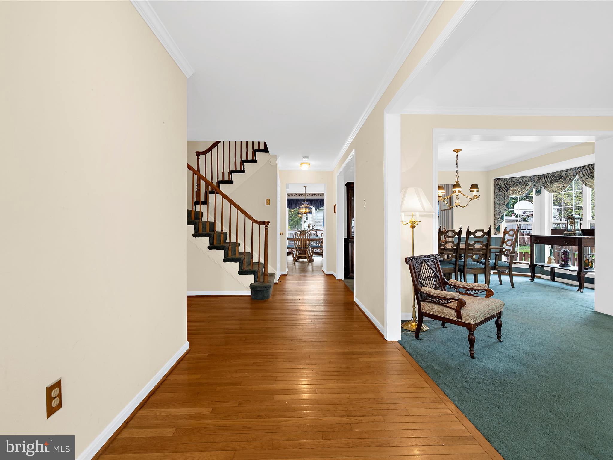 2712 ELTON COURT