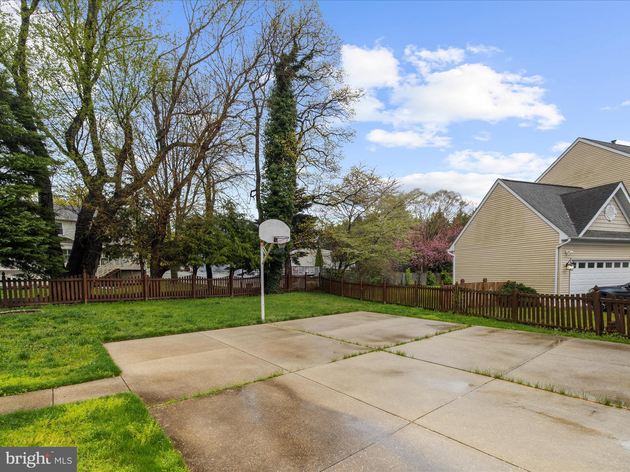 CHAPMAN FARM AT CROFTON - Residential
