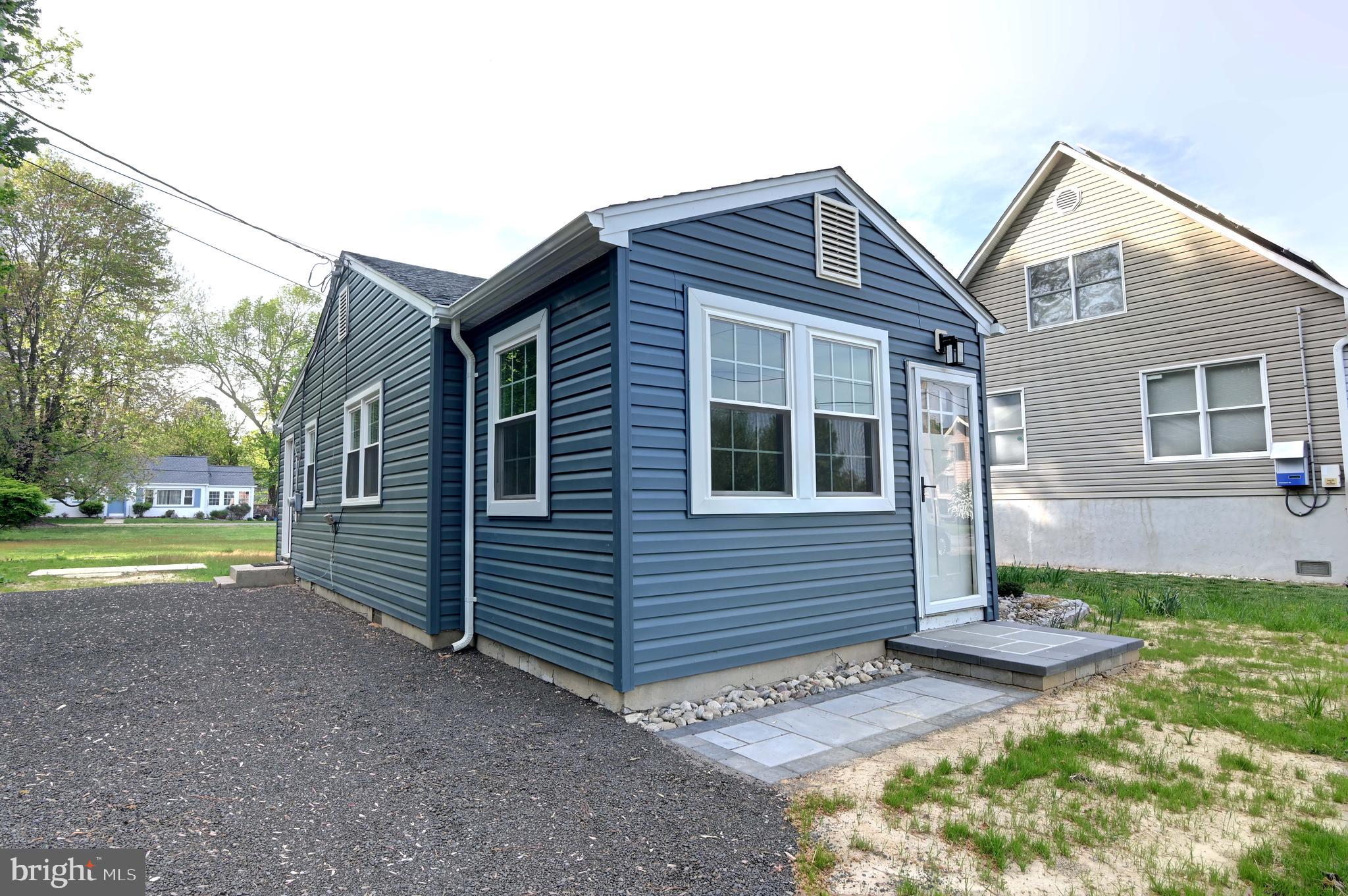 LONG BEACH - Residential Lease