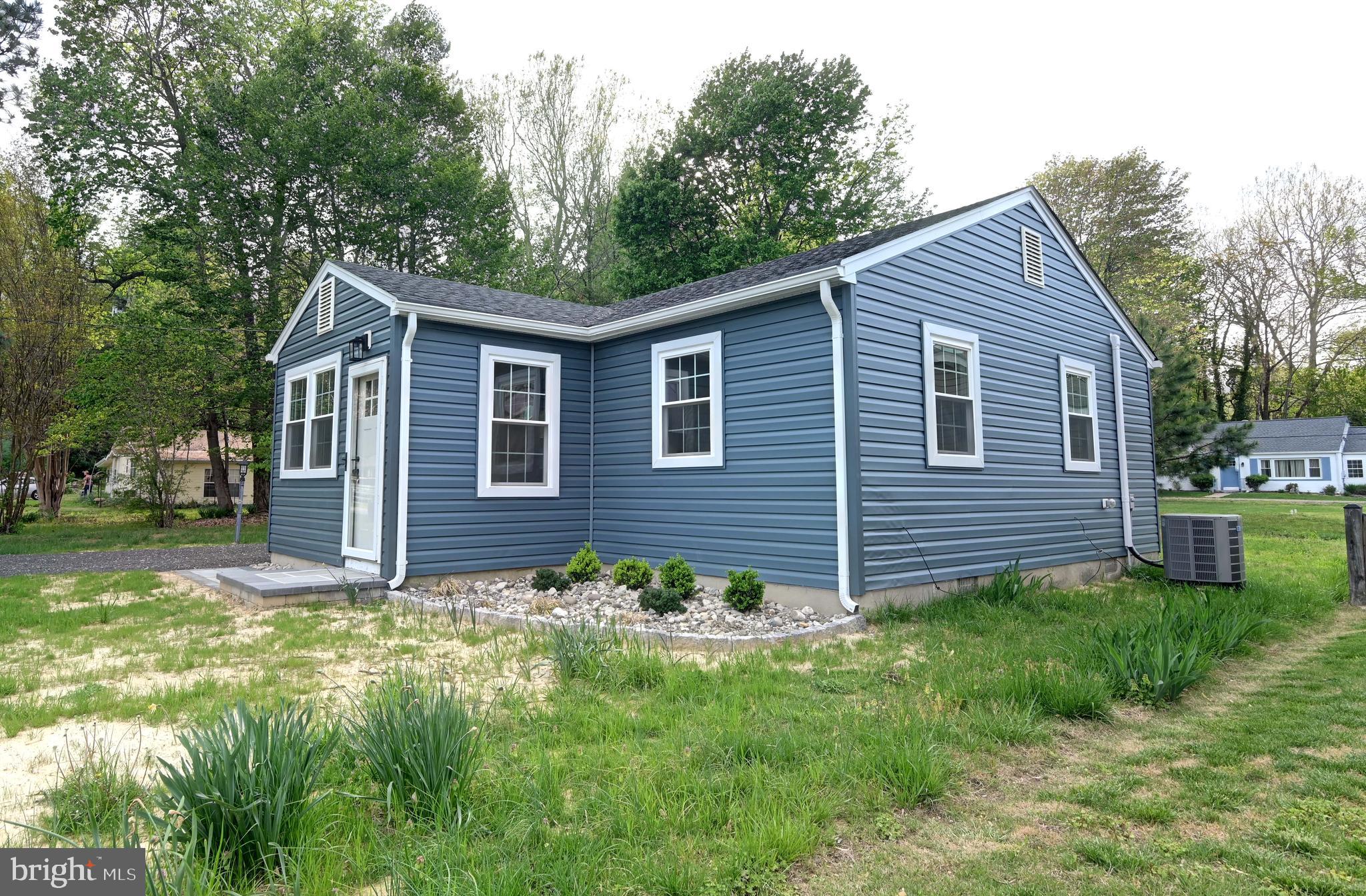 LONG BEACH - Residential Lease