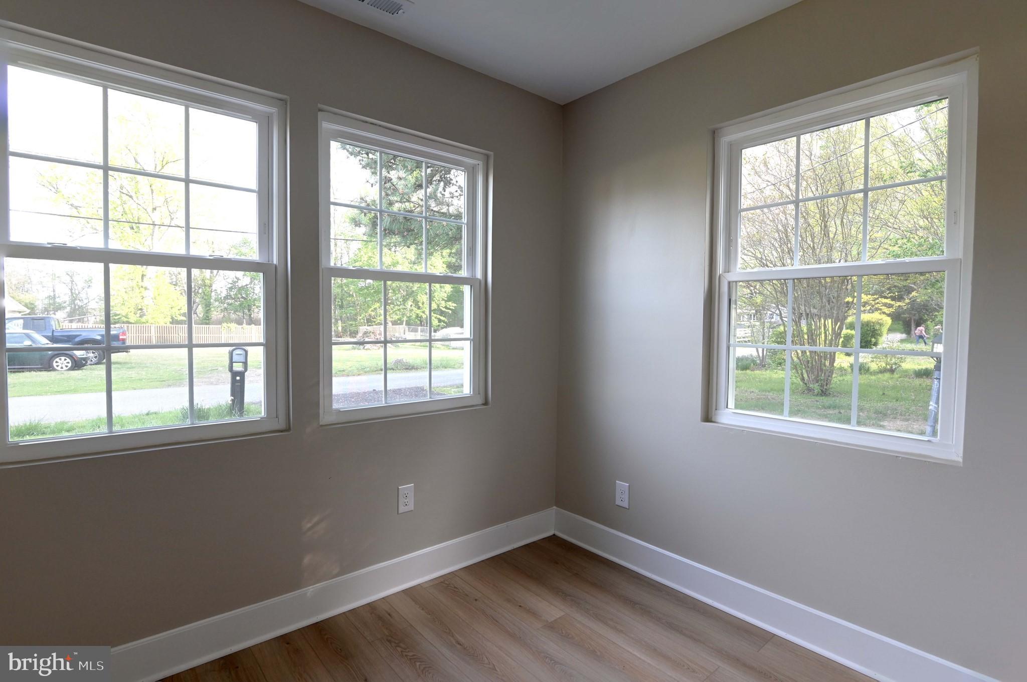 LONG BEACH - Residential Lease