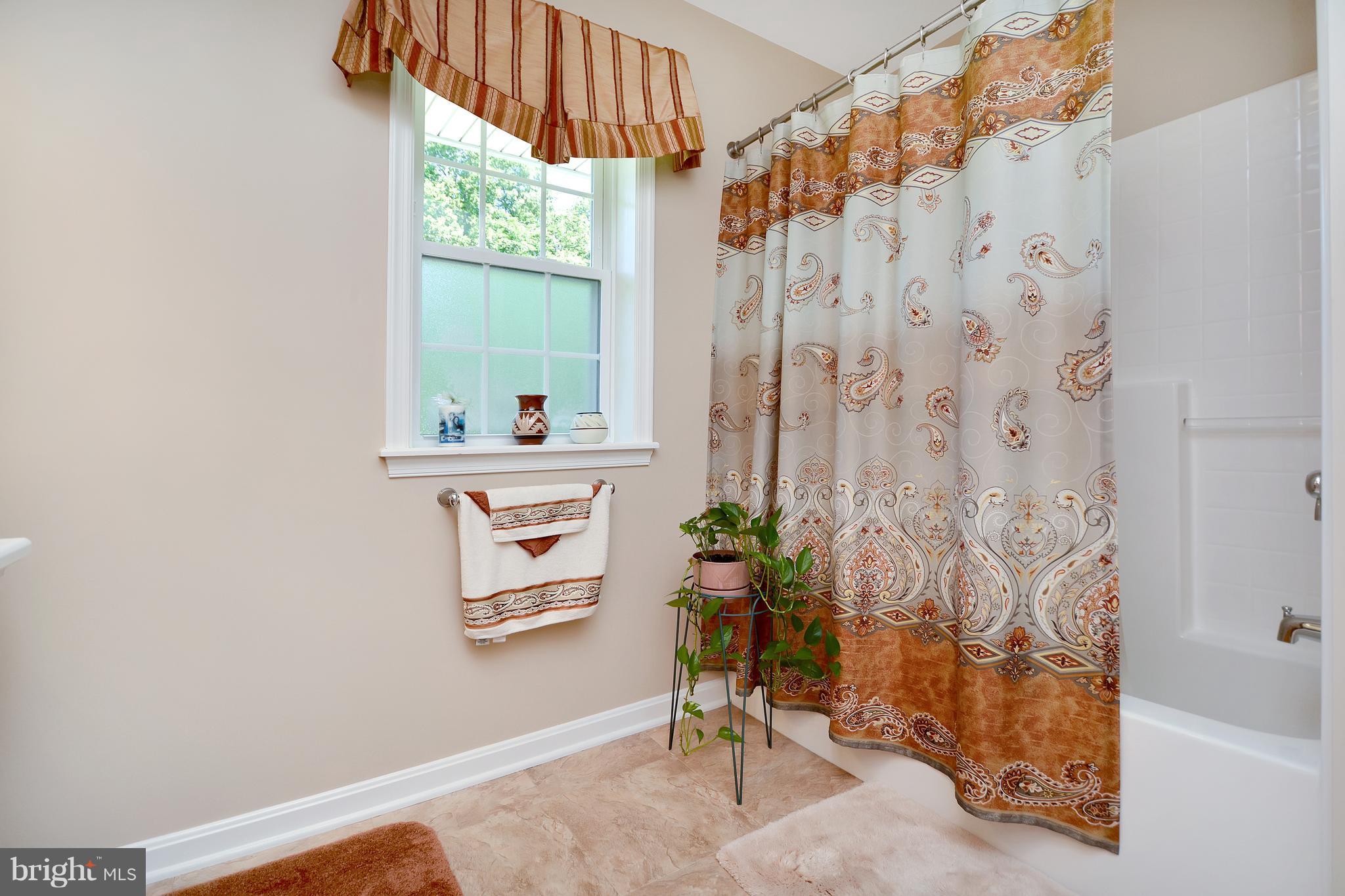 ROSE HILL FARMS - Residential