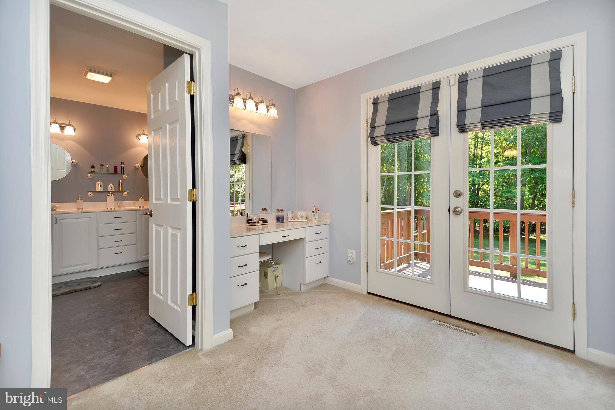 ROSE HILL FARMS - Residential