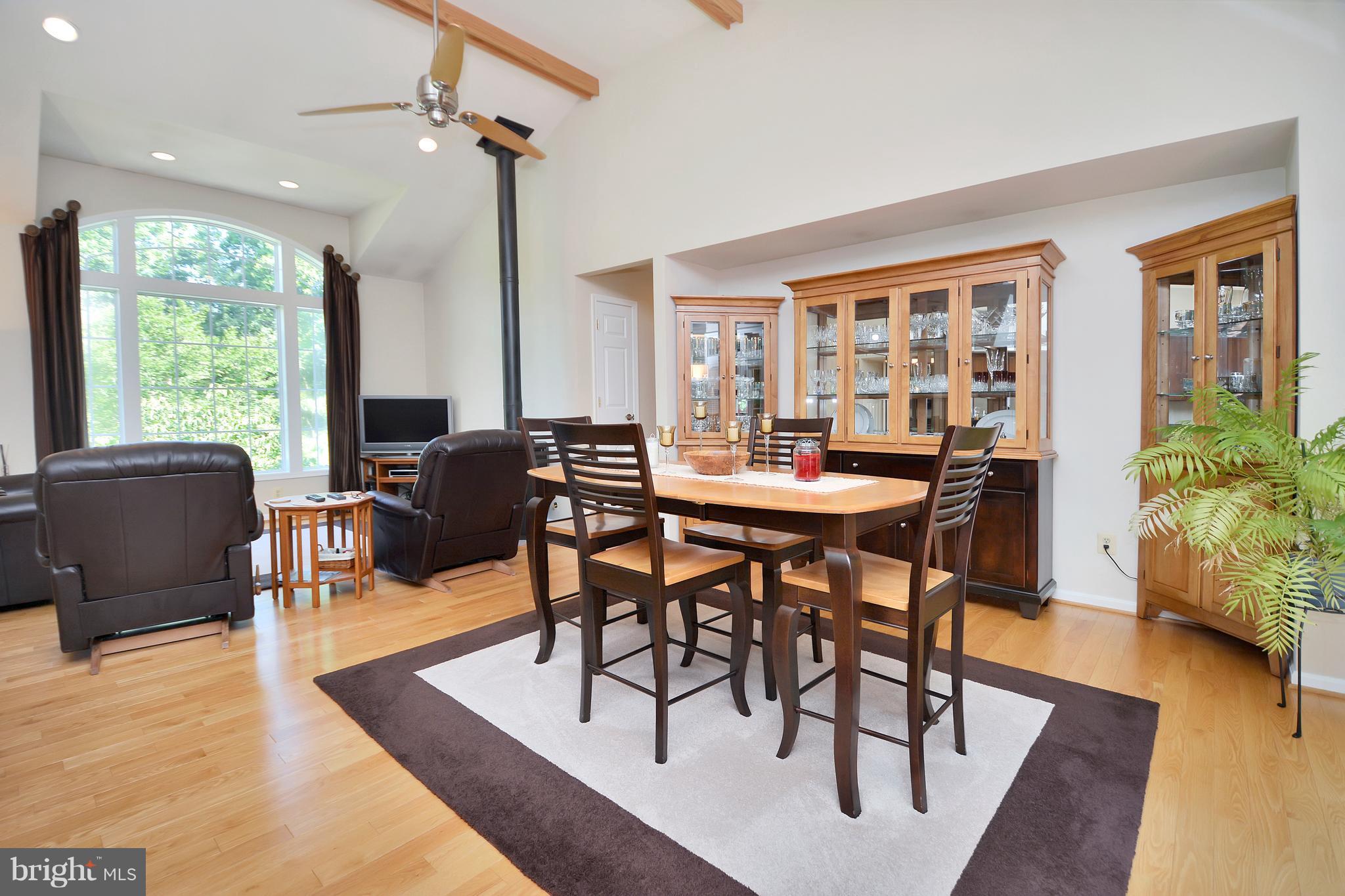 ROSE HILL FARMS - Residential