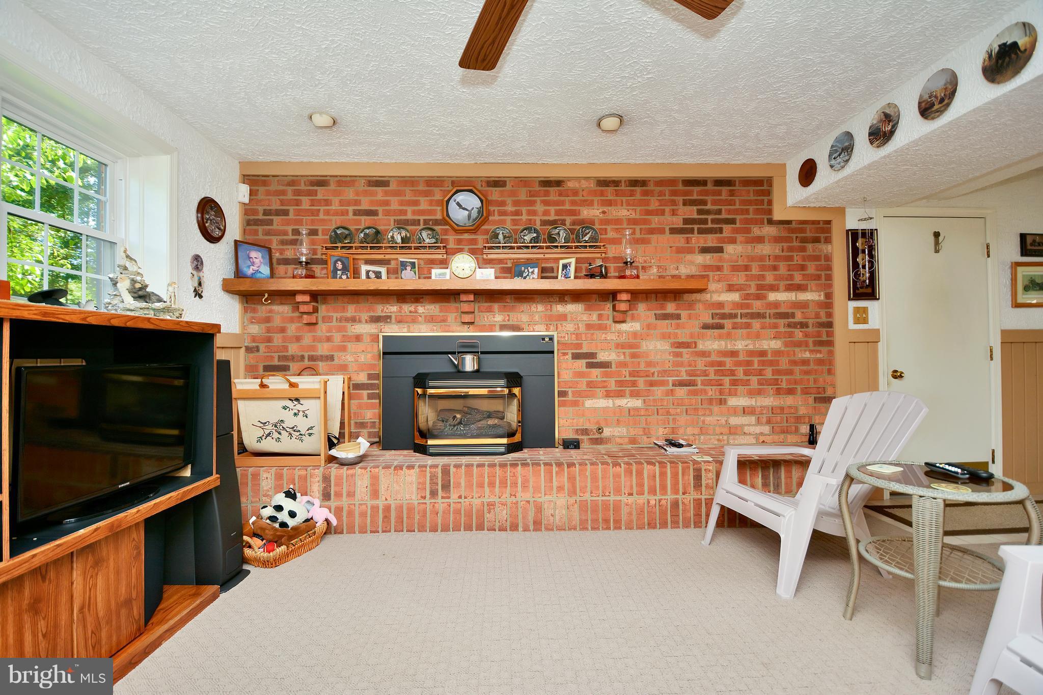 ROSE HILL FARMS - Residential