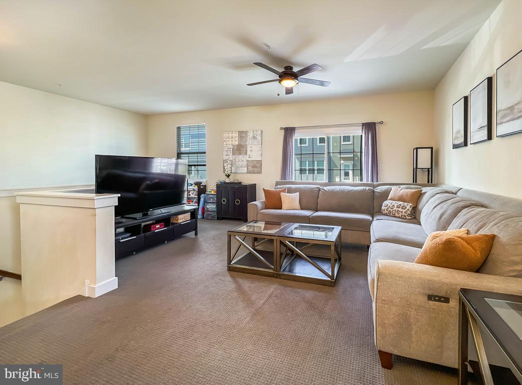 WATERSIDE - Residential