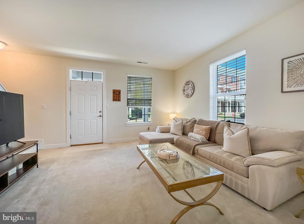 WATERSIDE - Residential