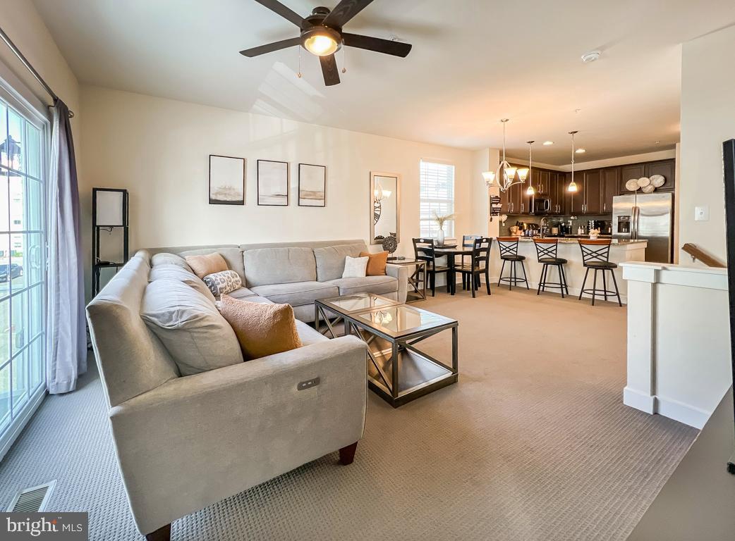 WATERSIDE - Residential