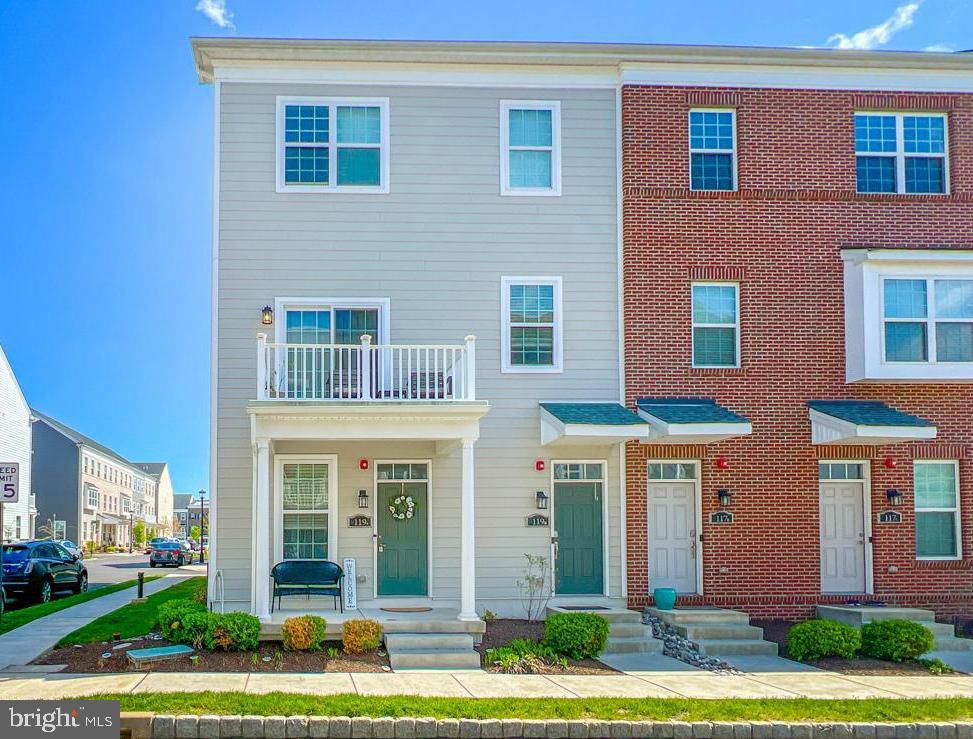 WATERSIDE - Residential