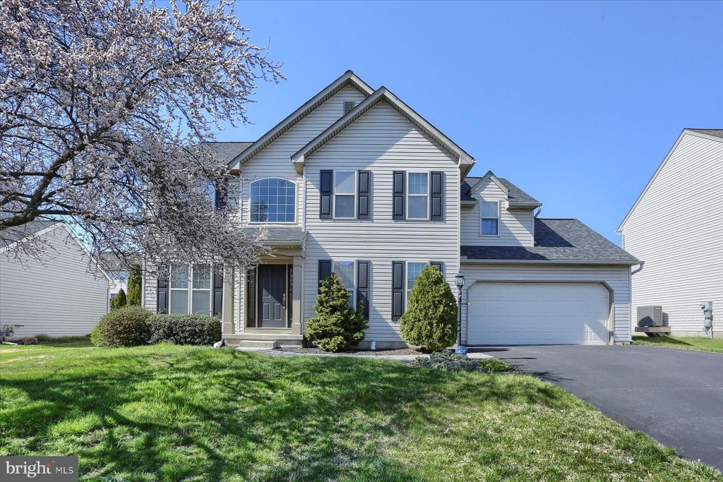 Photo of 417 SPRINGTON WAY, LANCASTER, PA 17601 (MLS # PALA2029796)