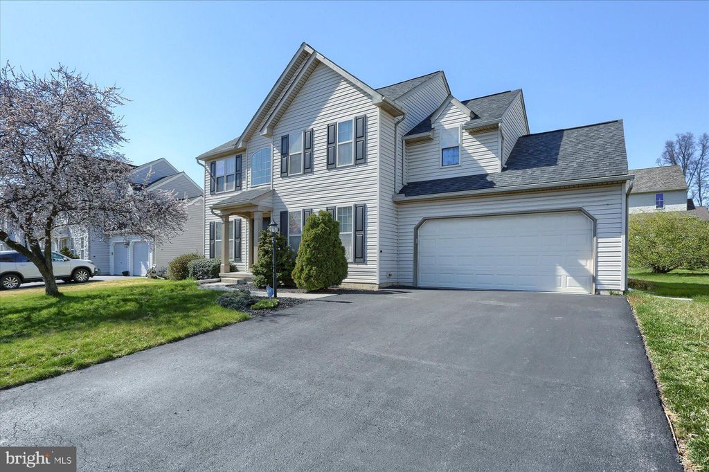 Photo of 417 SPRINGTON WAY, LANCASTER, PA 17601 (MLS # PALA2029796)