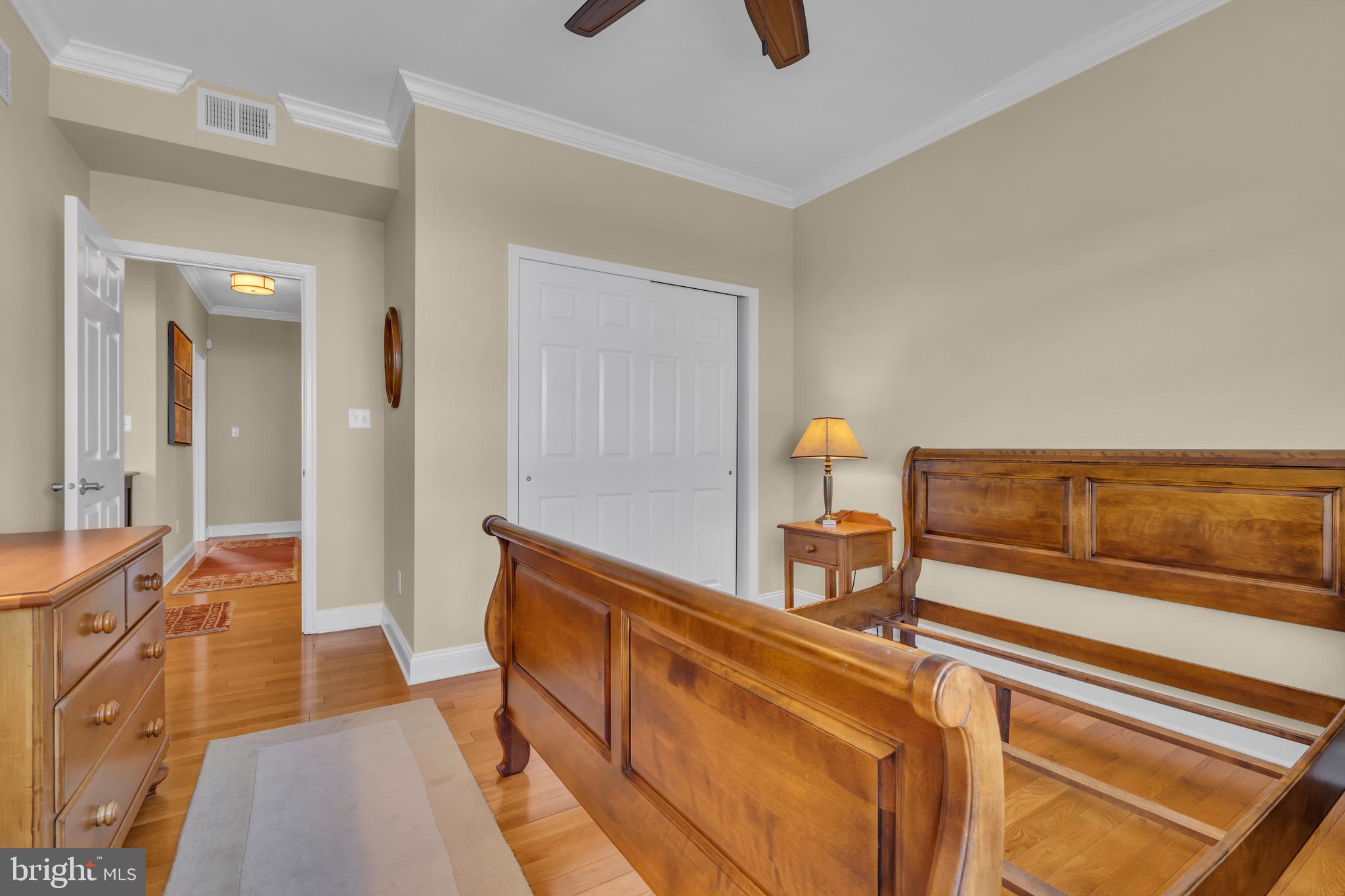 NEWTOWN WALK - Residential