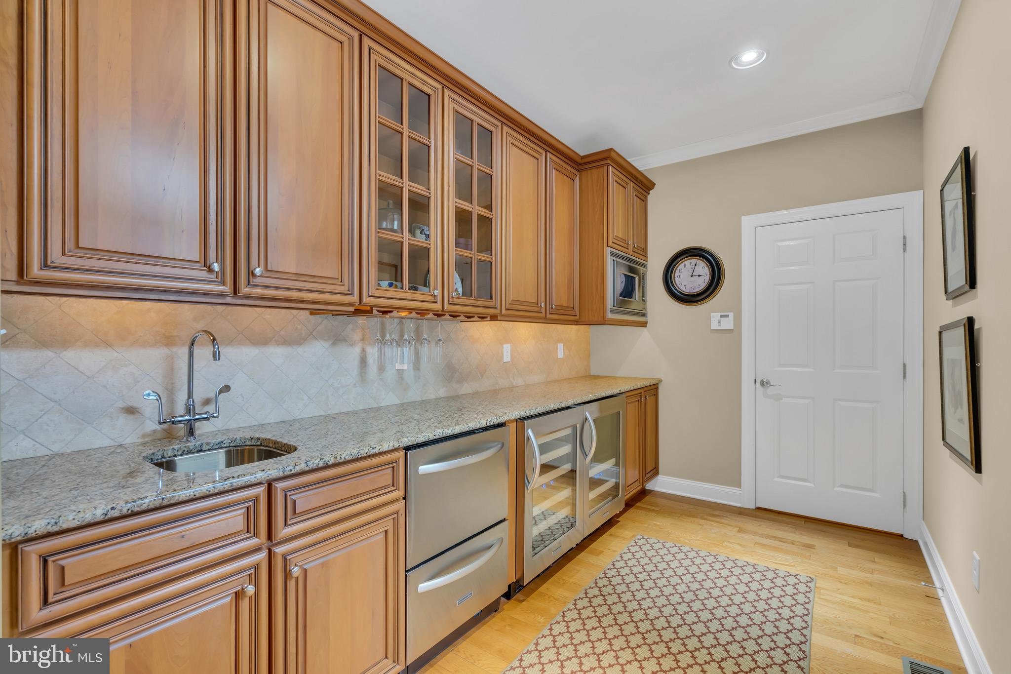 NEWTOWN WALK - Residential