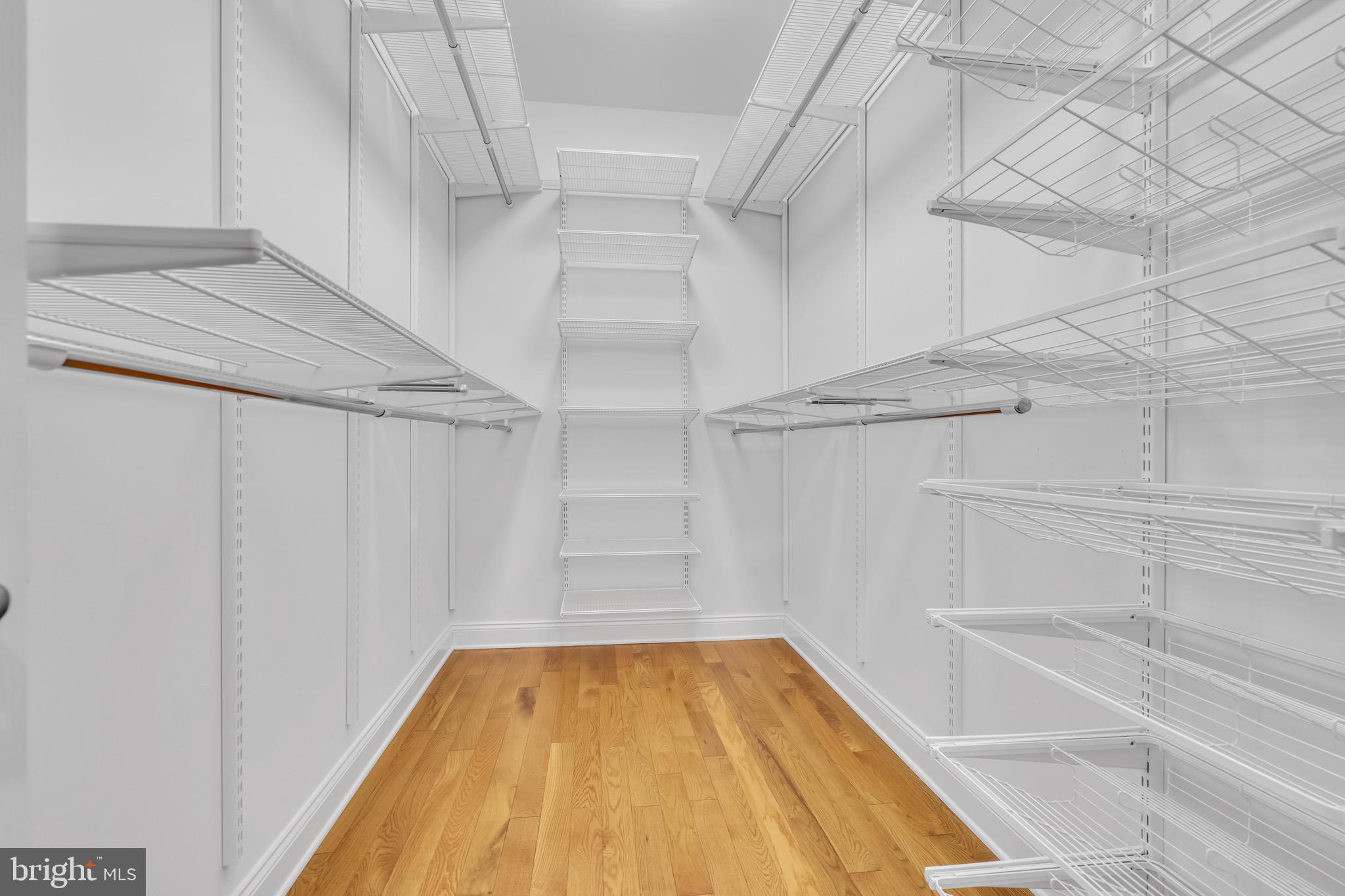 NEWTOWN WALK - Residential