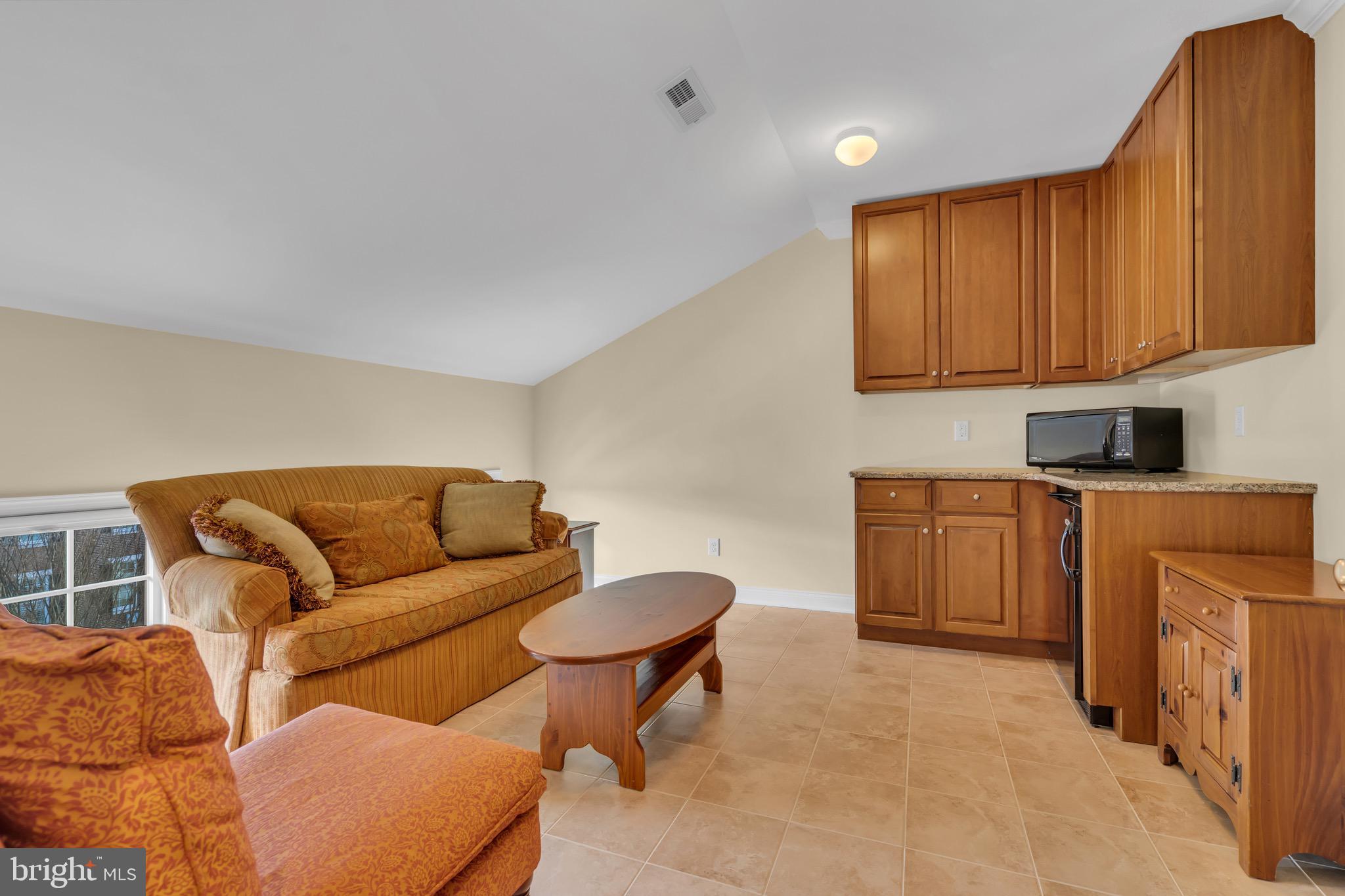 NEWTOWN WALK - Residential