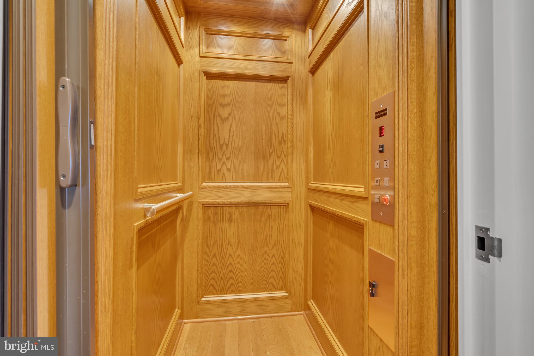 NEWTOWN WALK - Residential