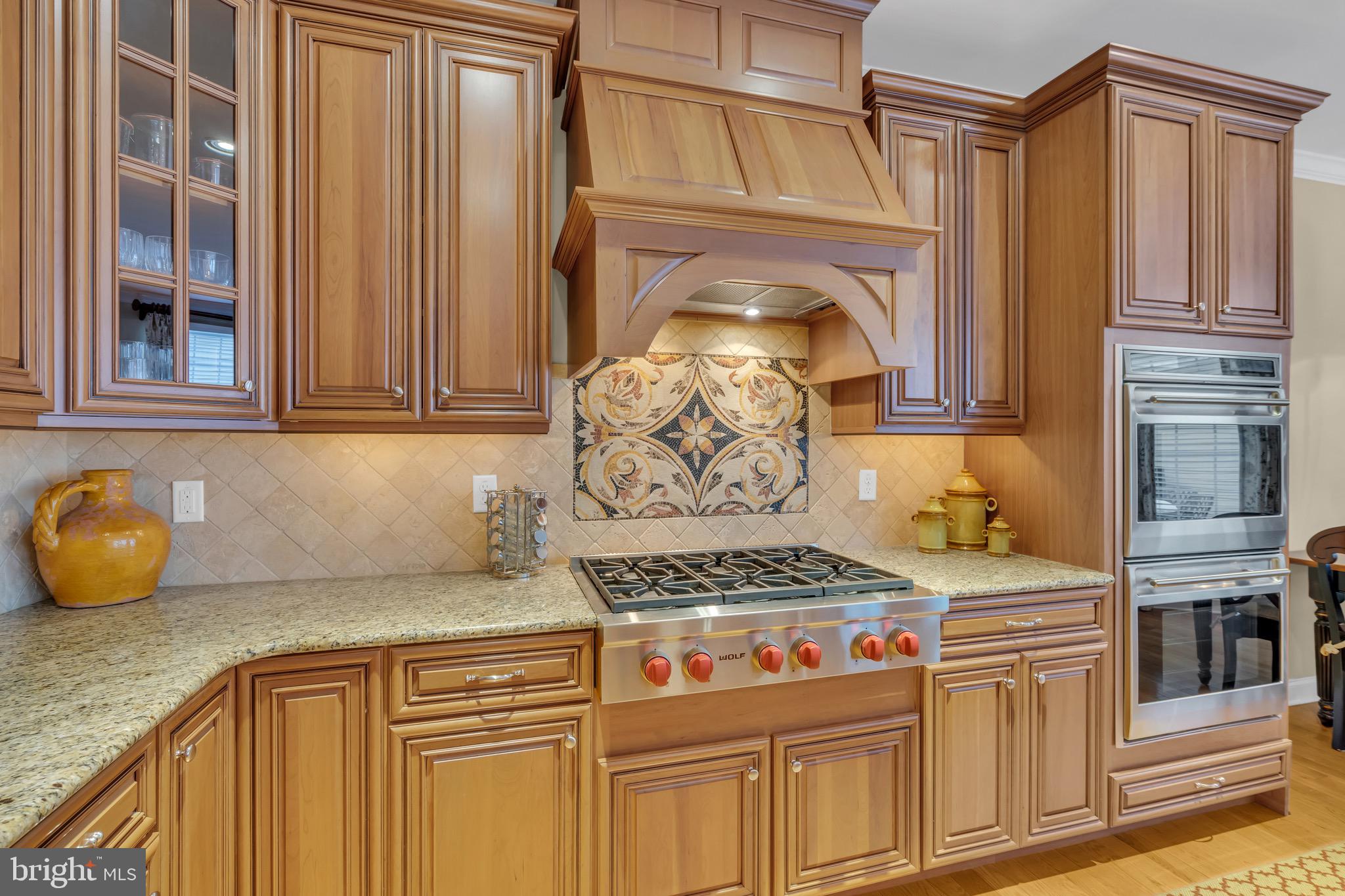 NEWTOWN WALK - Residential