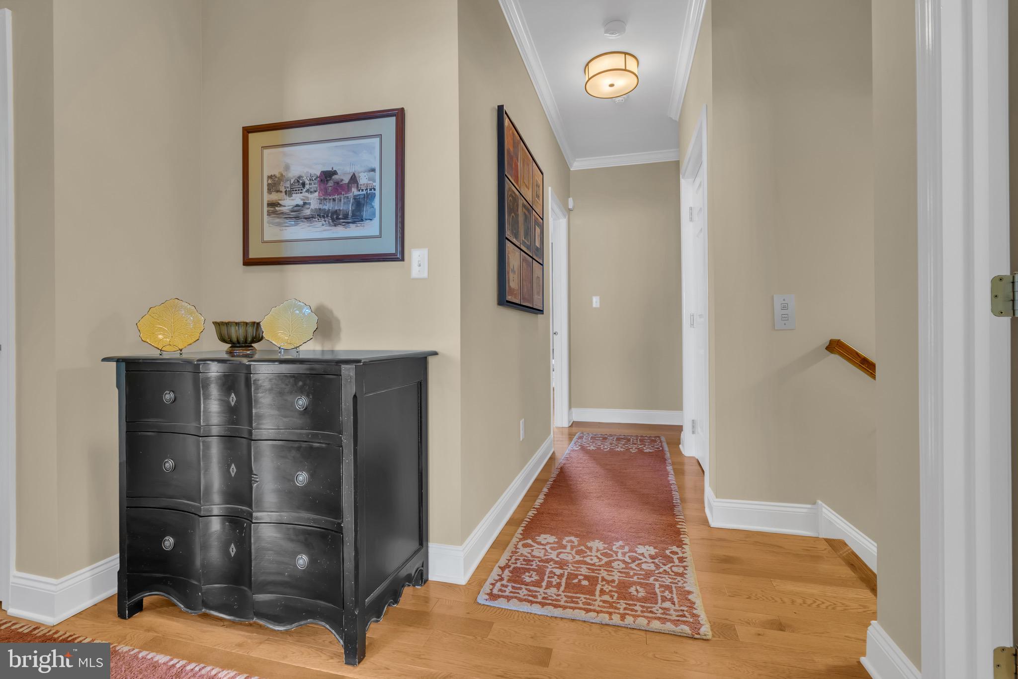 NEWTOWN WALK - Residential