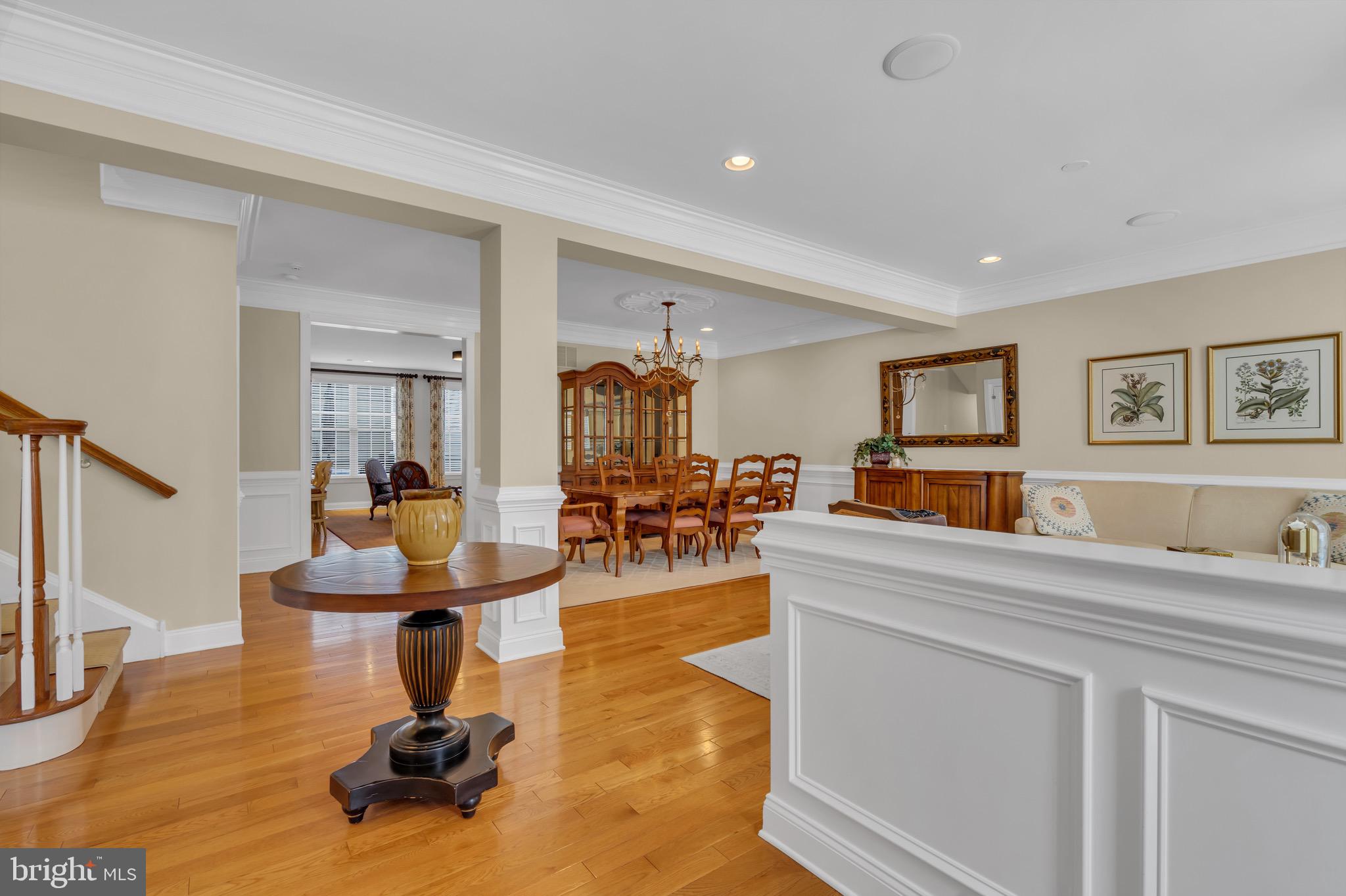 NEWTOWN WALK - Residential