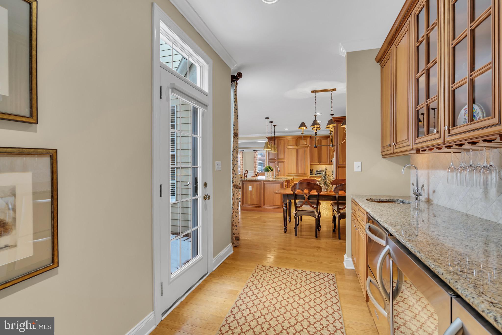 NEWTOWN WALK - Residential