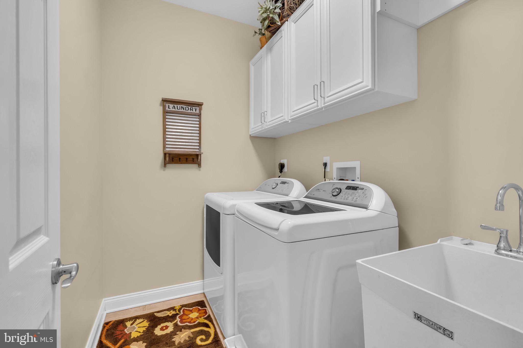 NEWTOWN WALK - Residential