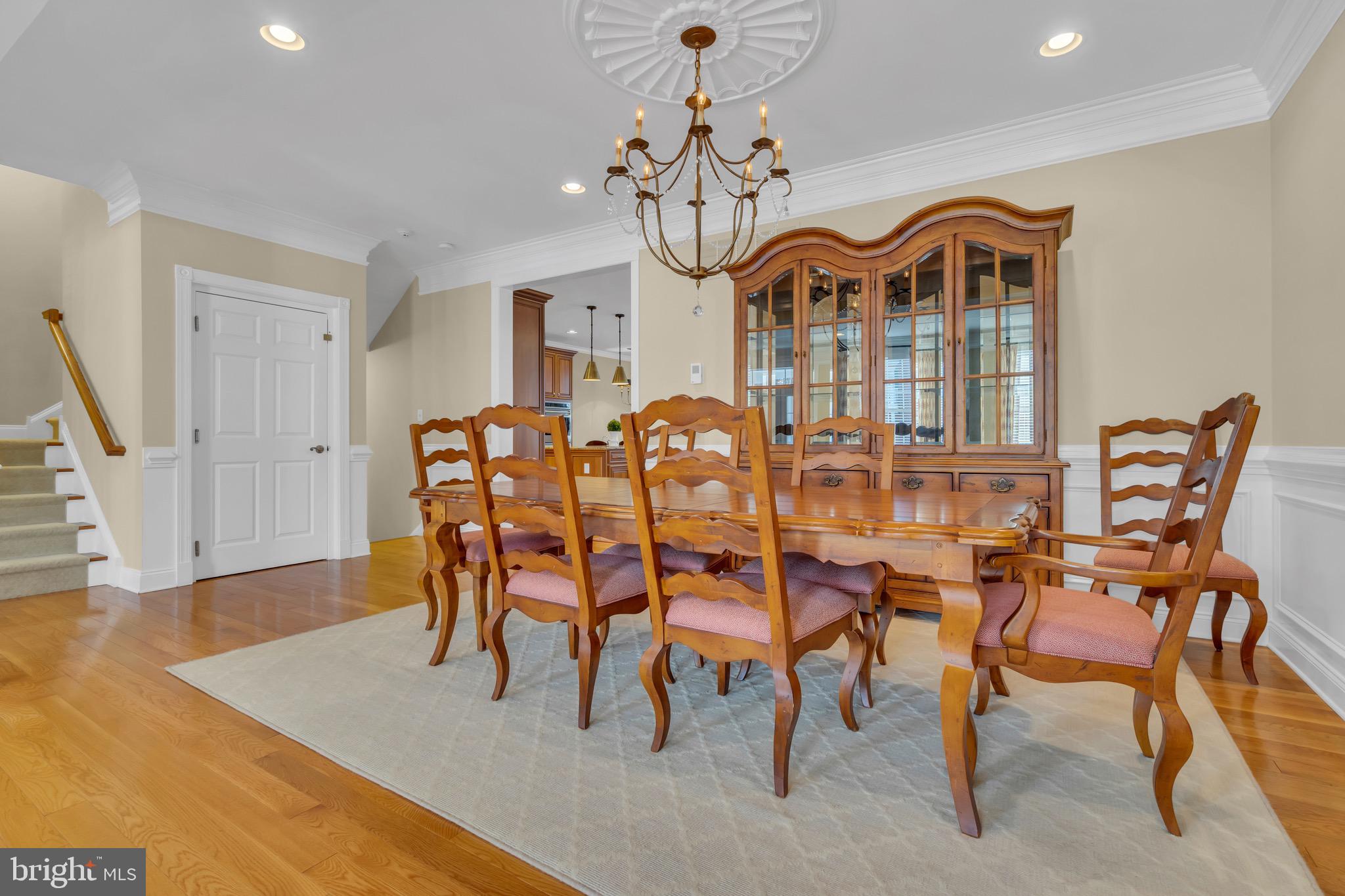 NEWTOWN WALK - Residential