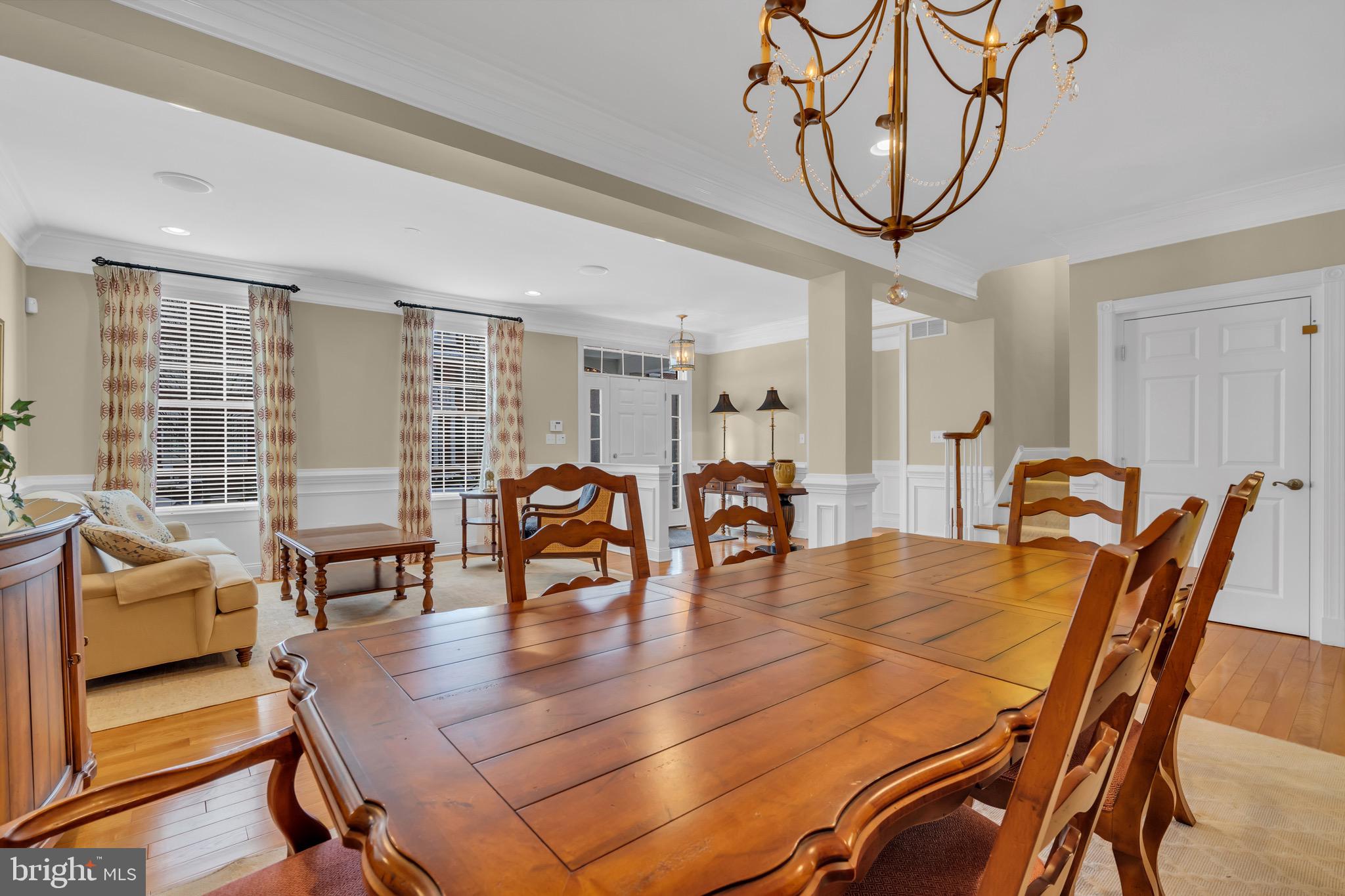 NEWTOWN WALK - Residential