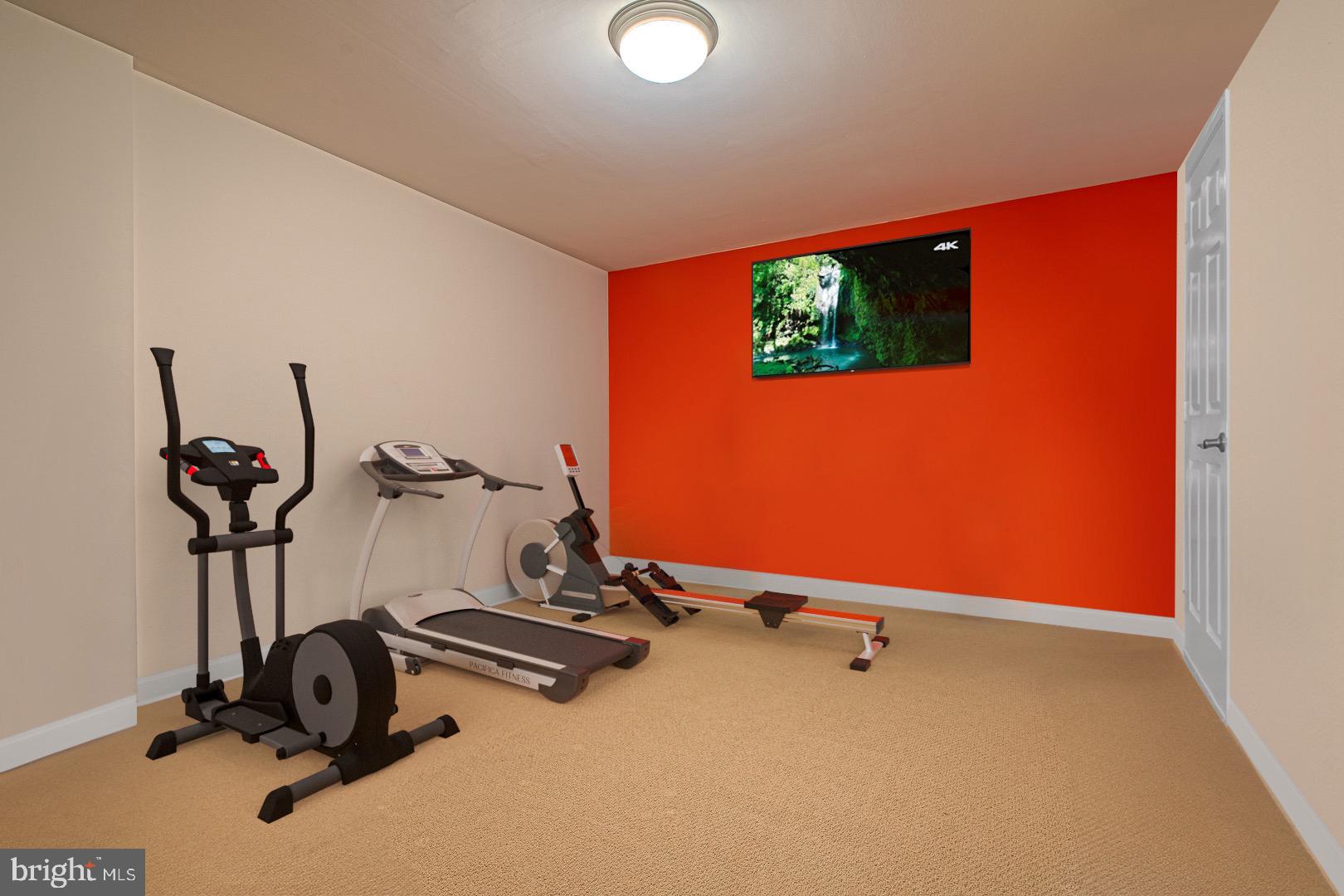 NEWTOWN WALK - Residential