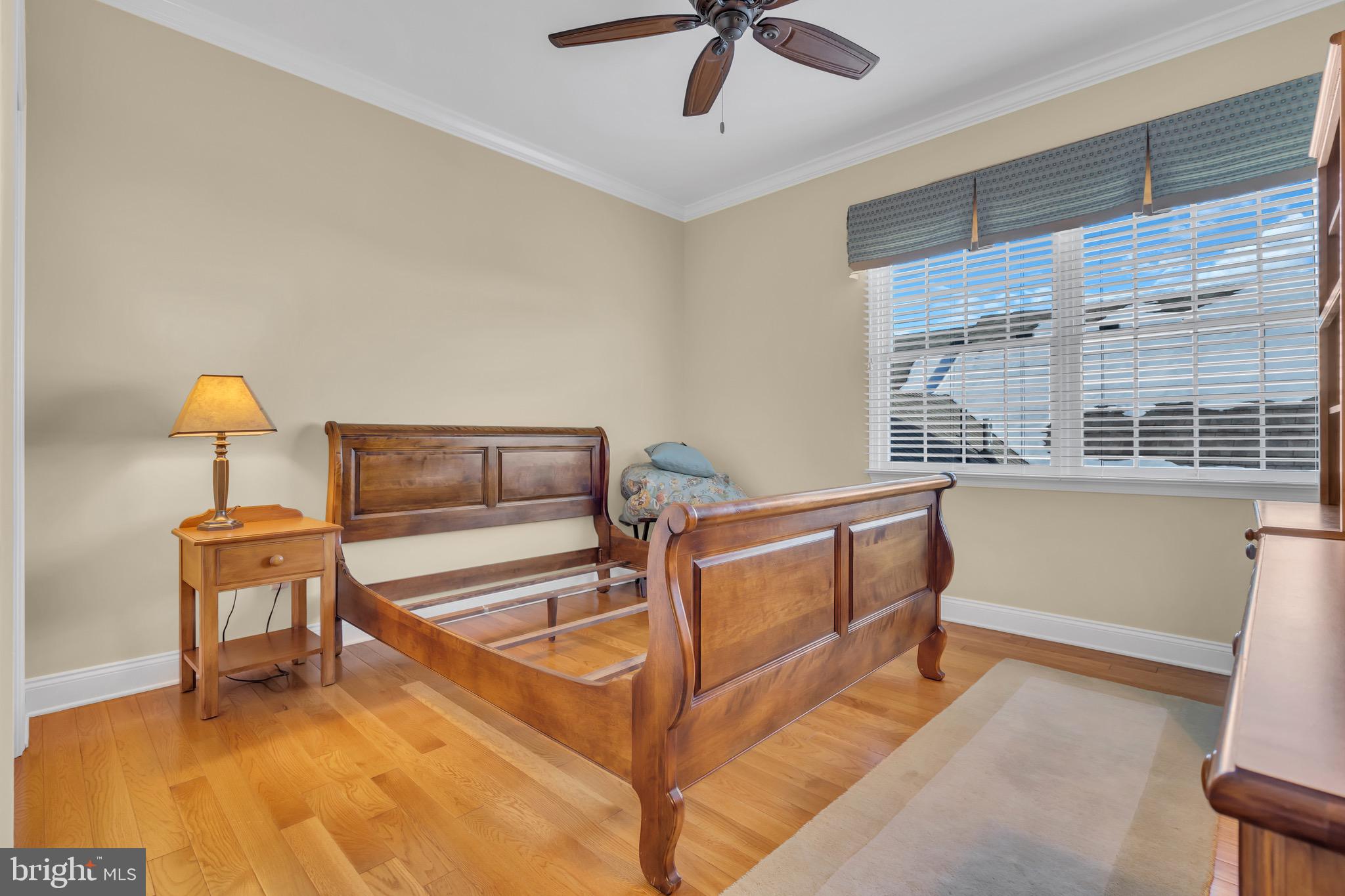 NEWTOWN WALK - Residential