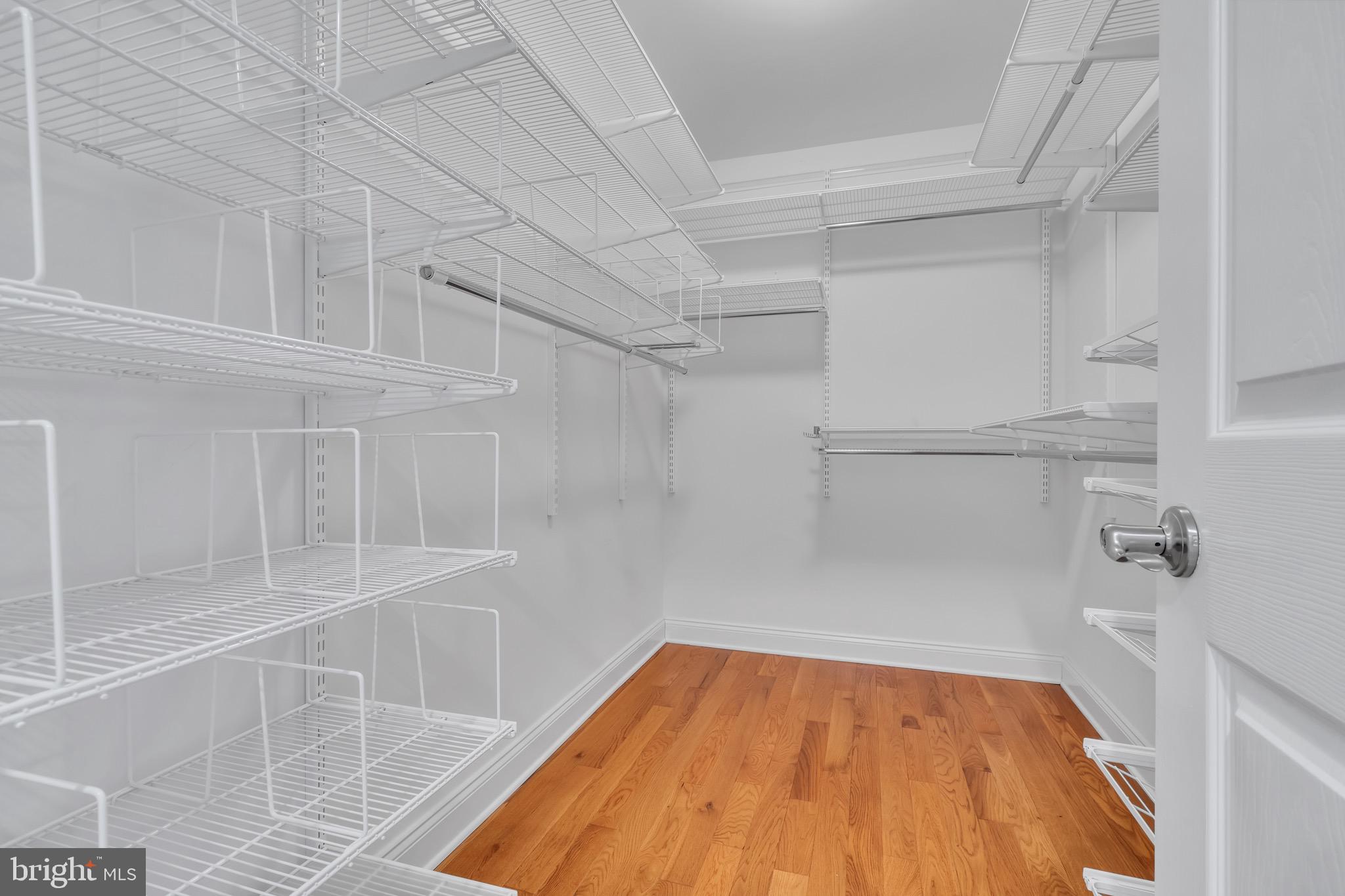 NEWTOWN WALK - Residential