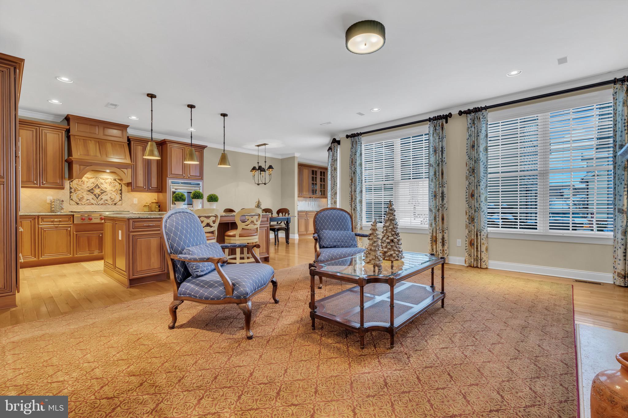 NEWTOWN WALK - Residential