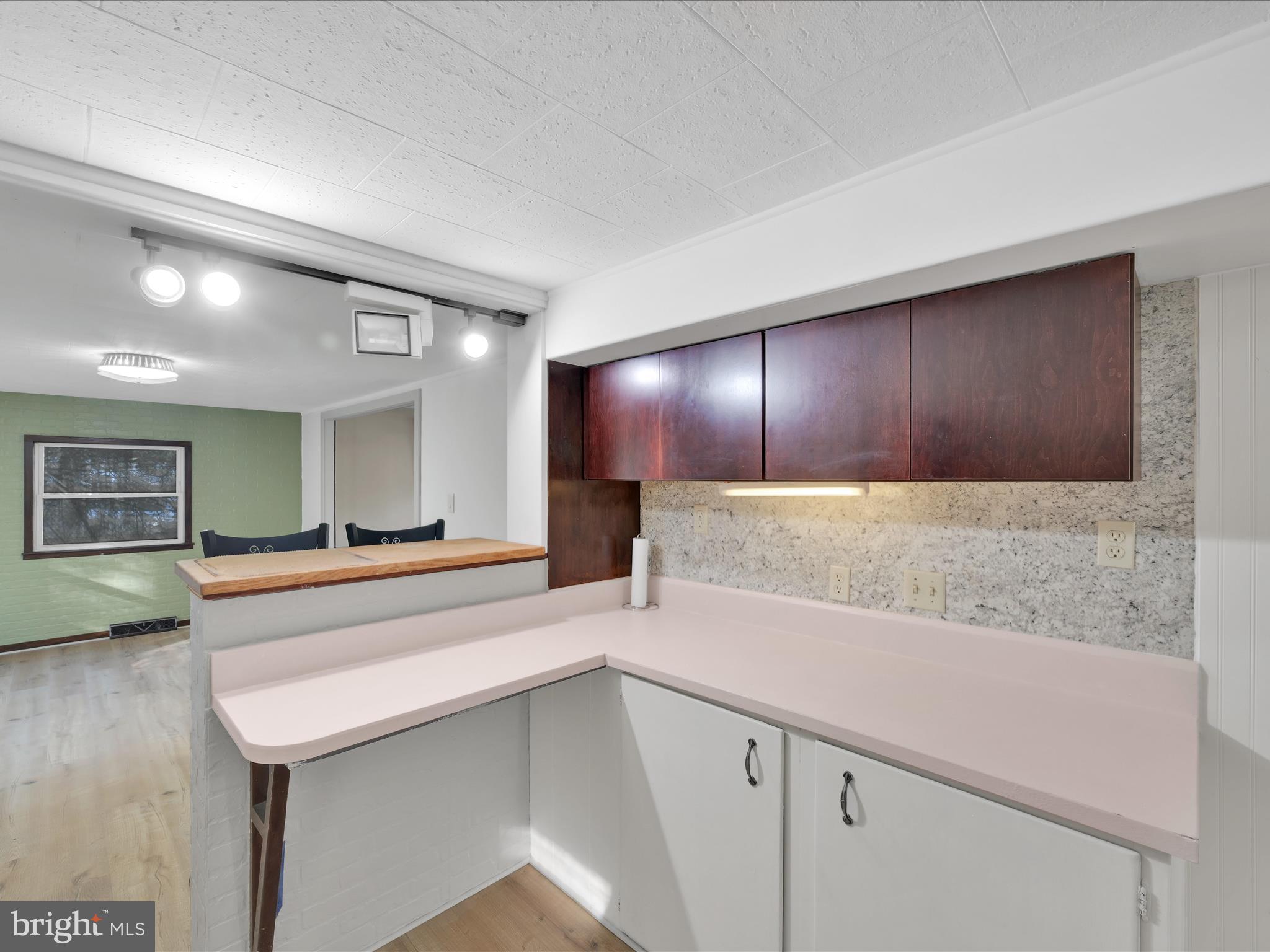 PINE GROVE - Residential