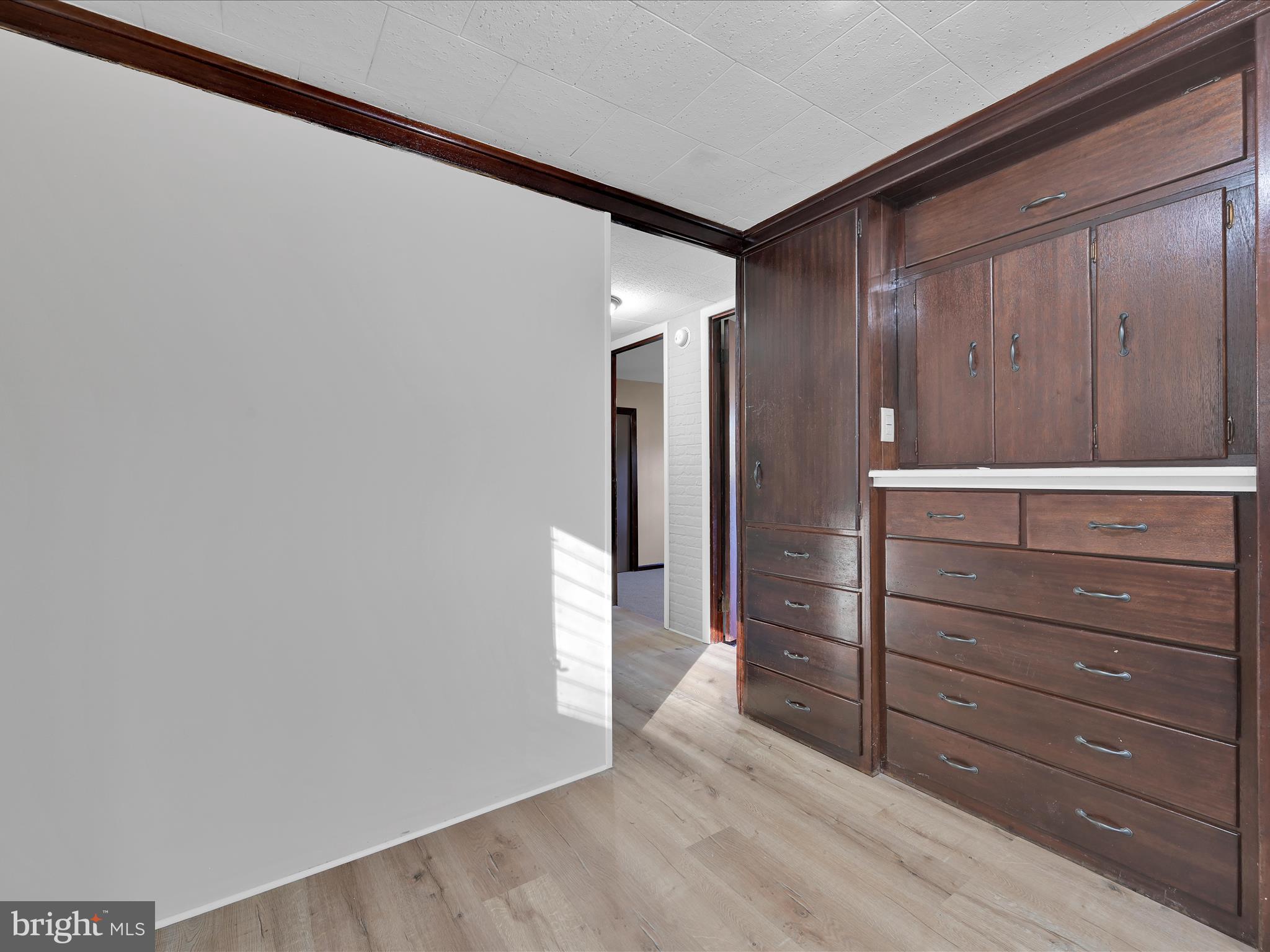 PINE GROVE - Residential