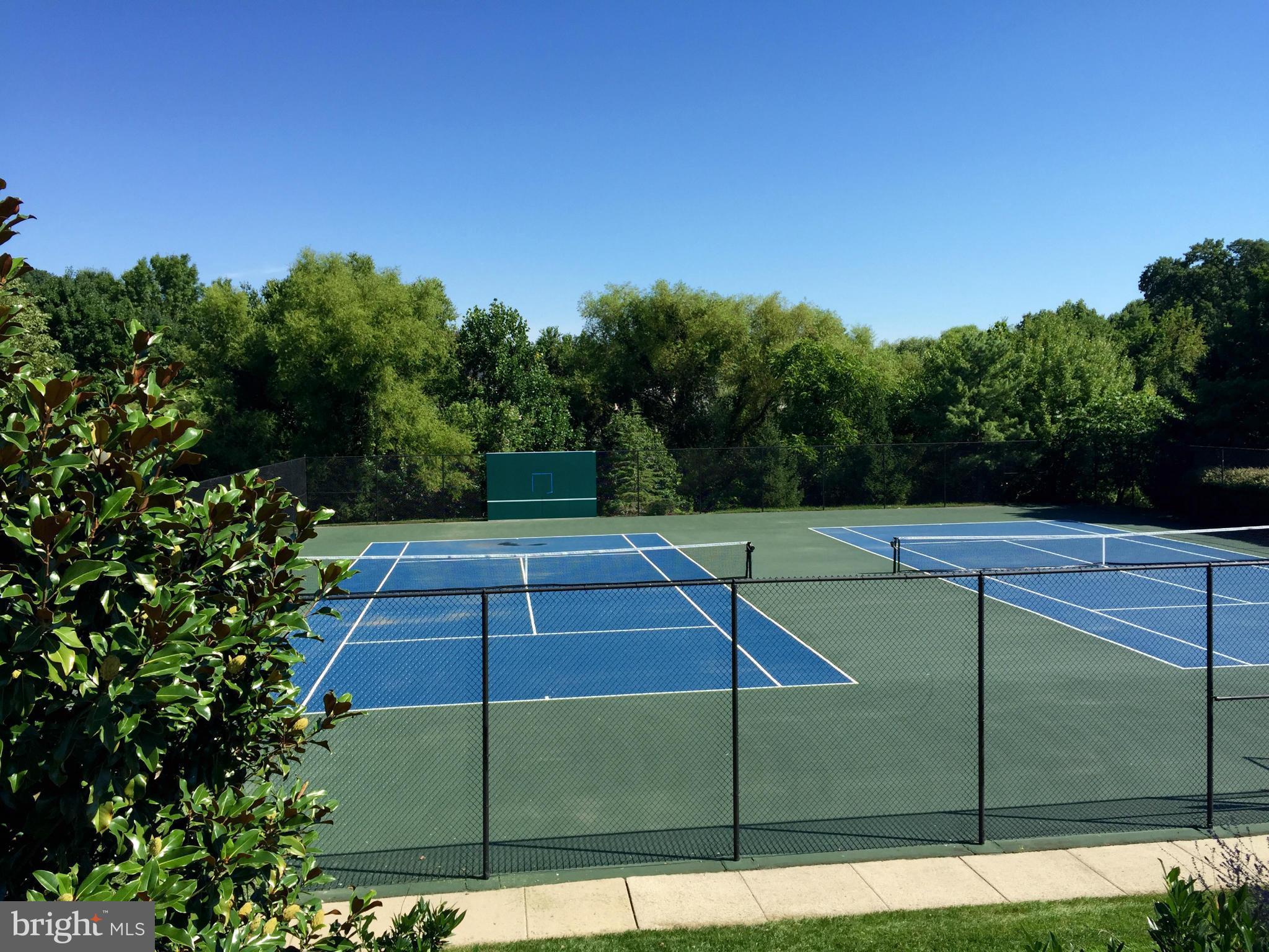 WOODLEA MANOR - Residential