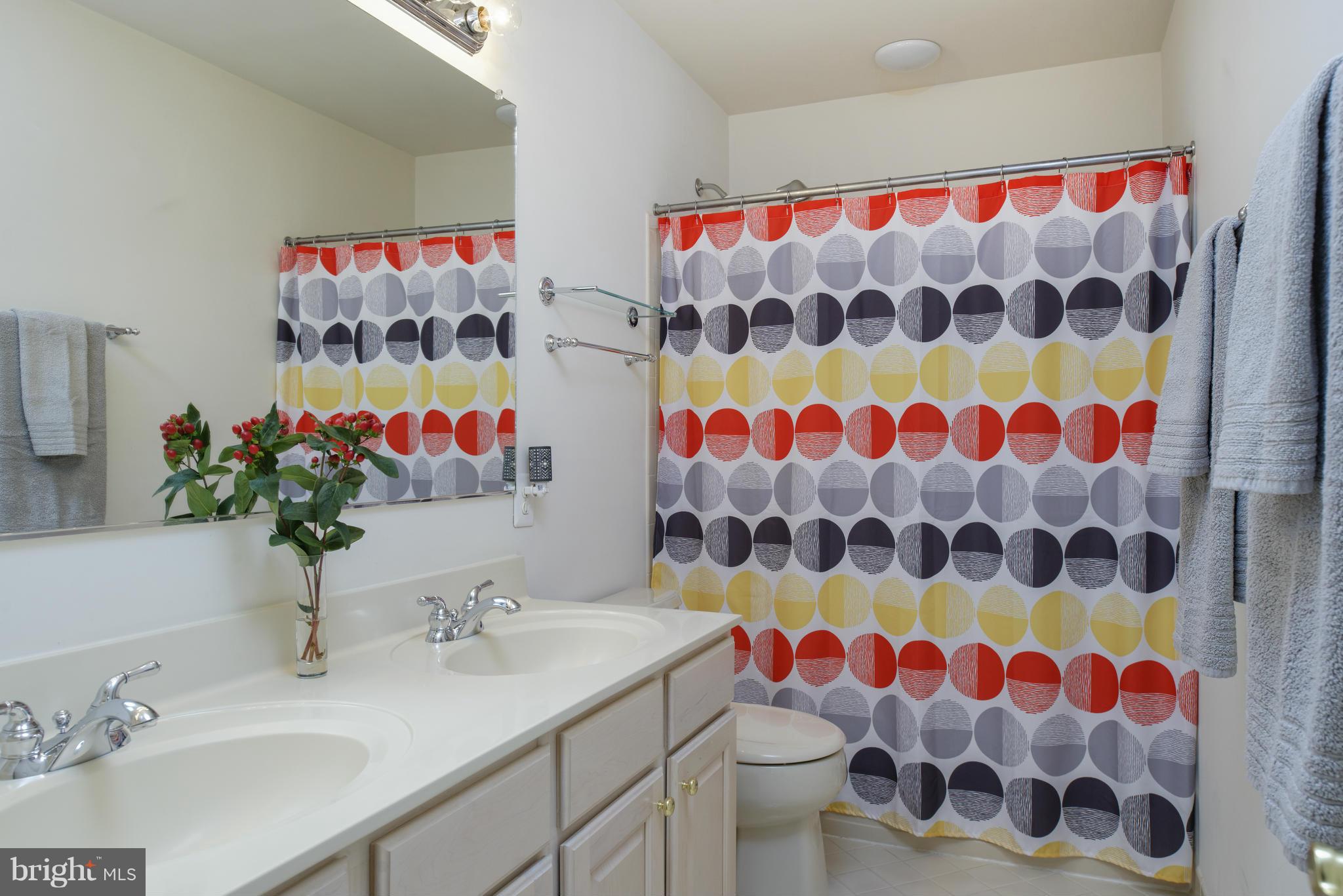 WOODLEA MANOR - Residential