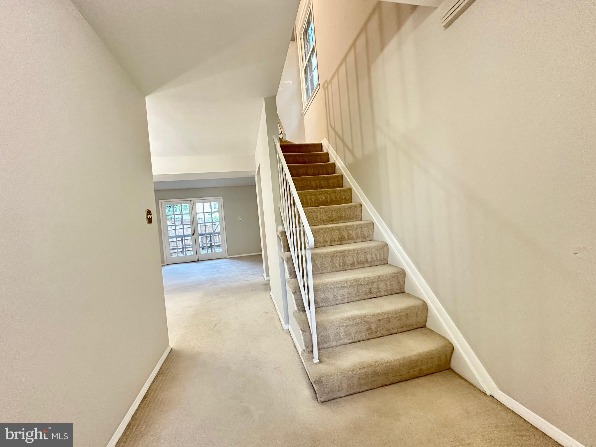 CARDINAL SQUARE - Residential