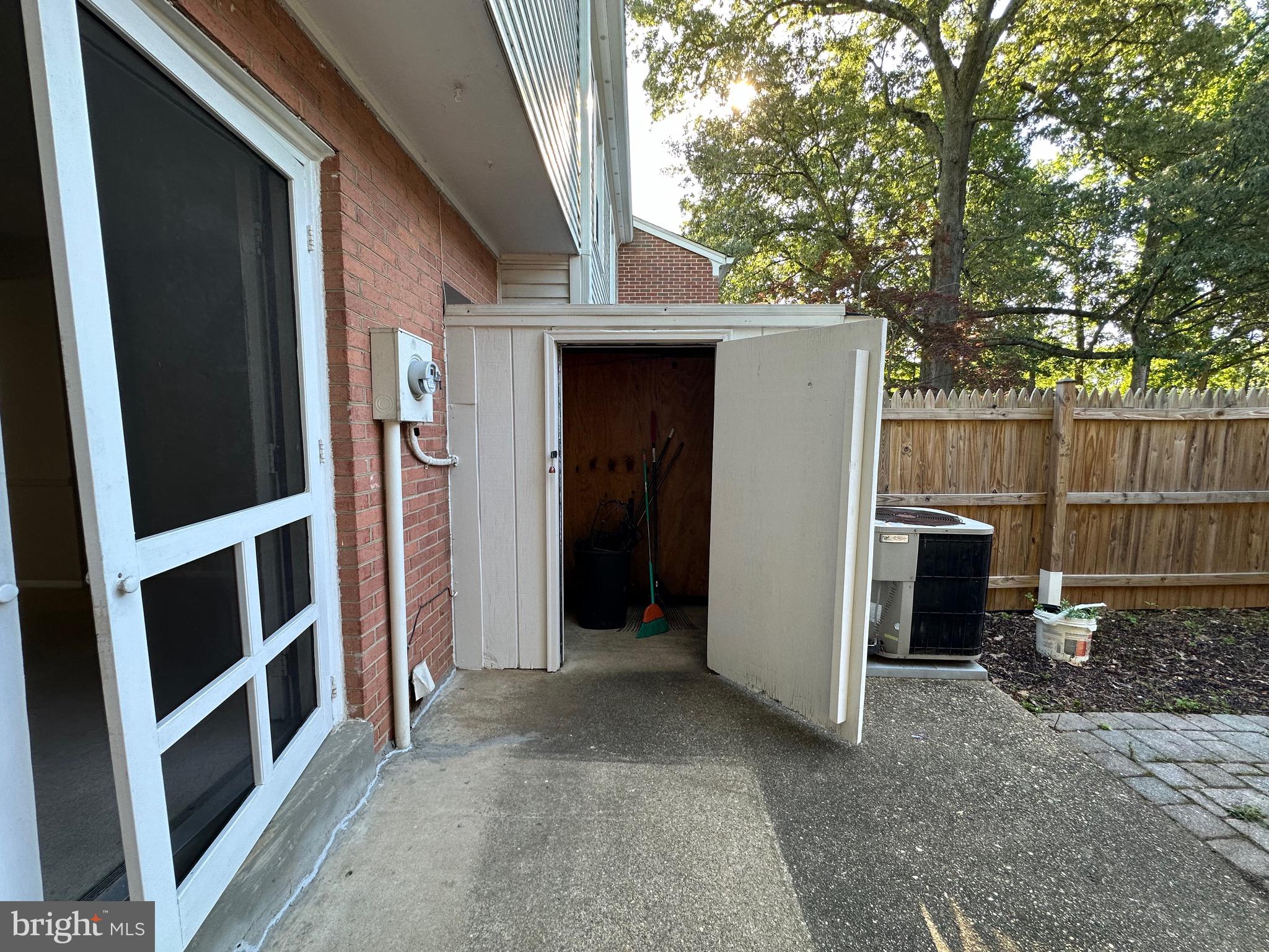 CARDINAL SQUARE - Residential