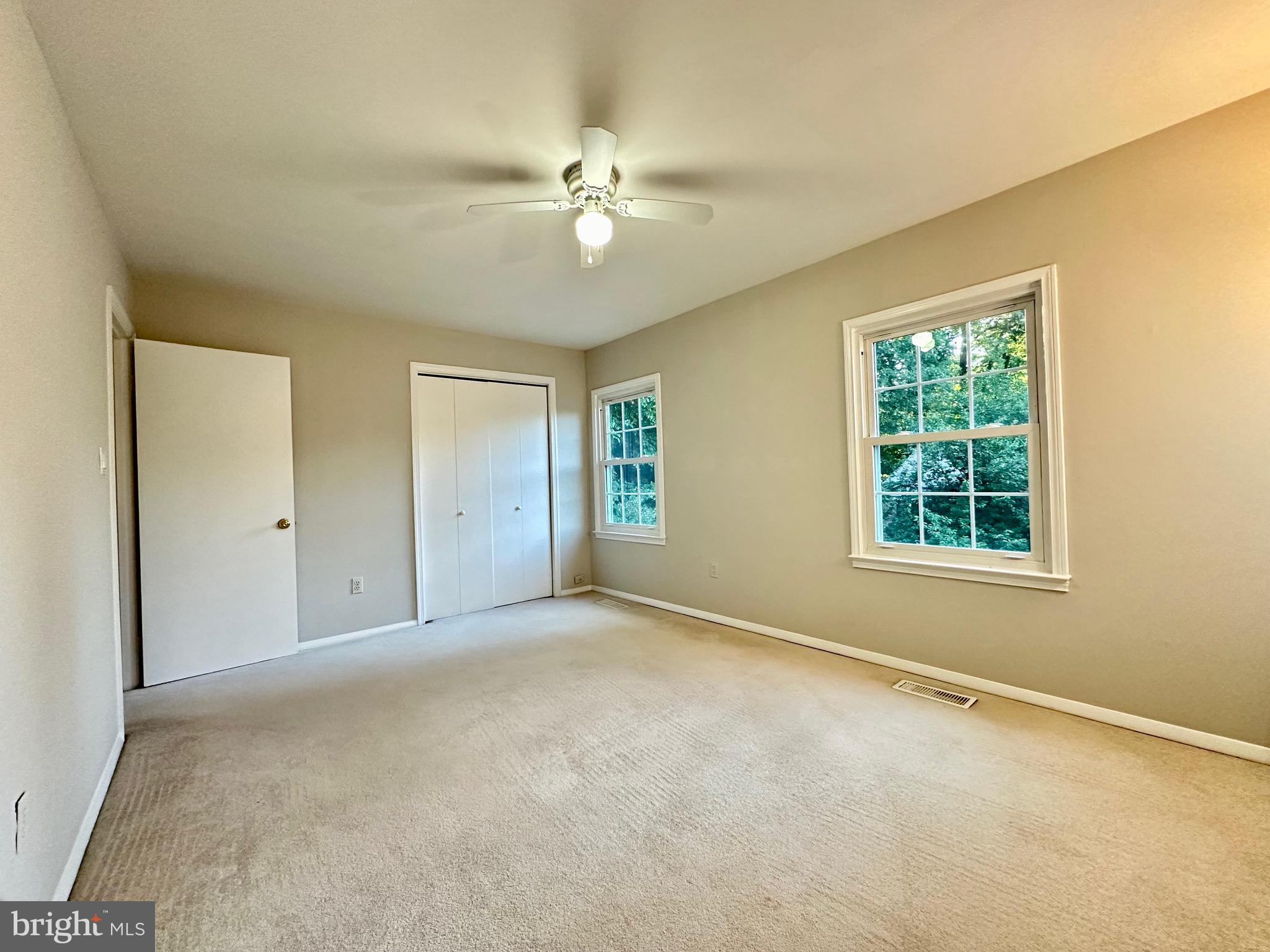 CARDINAL SQUARE - Residential