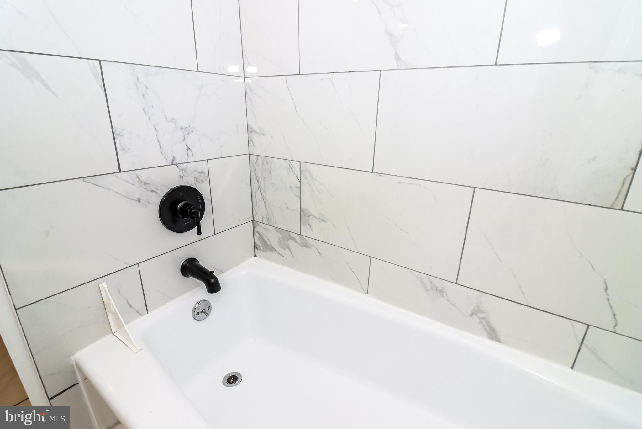 CEDONIA - Residential