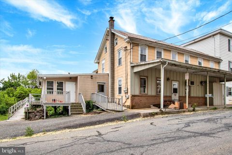 166 TULPEHOCKEN STREET BERNVILLE PA 19506