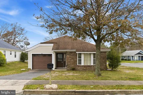 25 Willow Drive, Barnegat, NJ MLS: NJOC2038550
