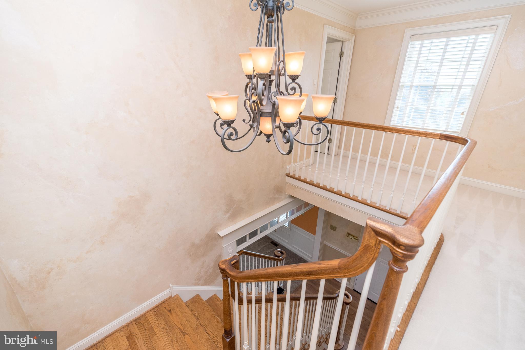 2560 COUNTRY VIEW LANE