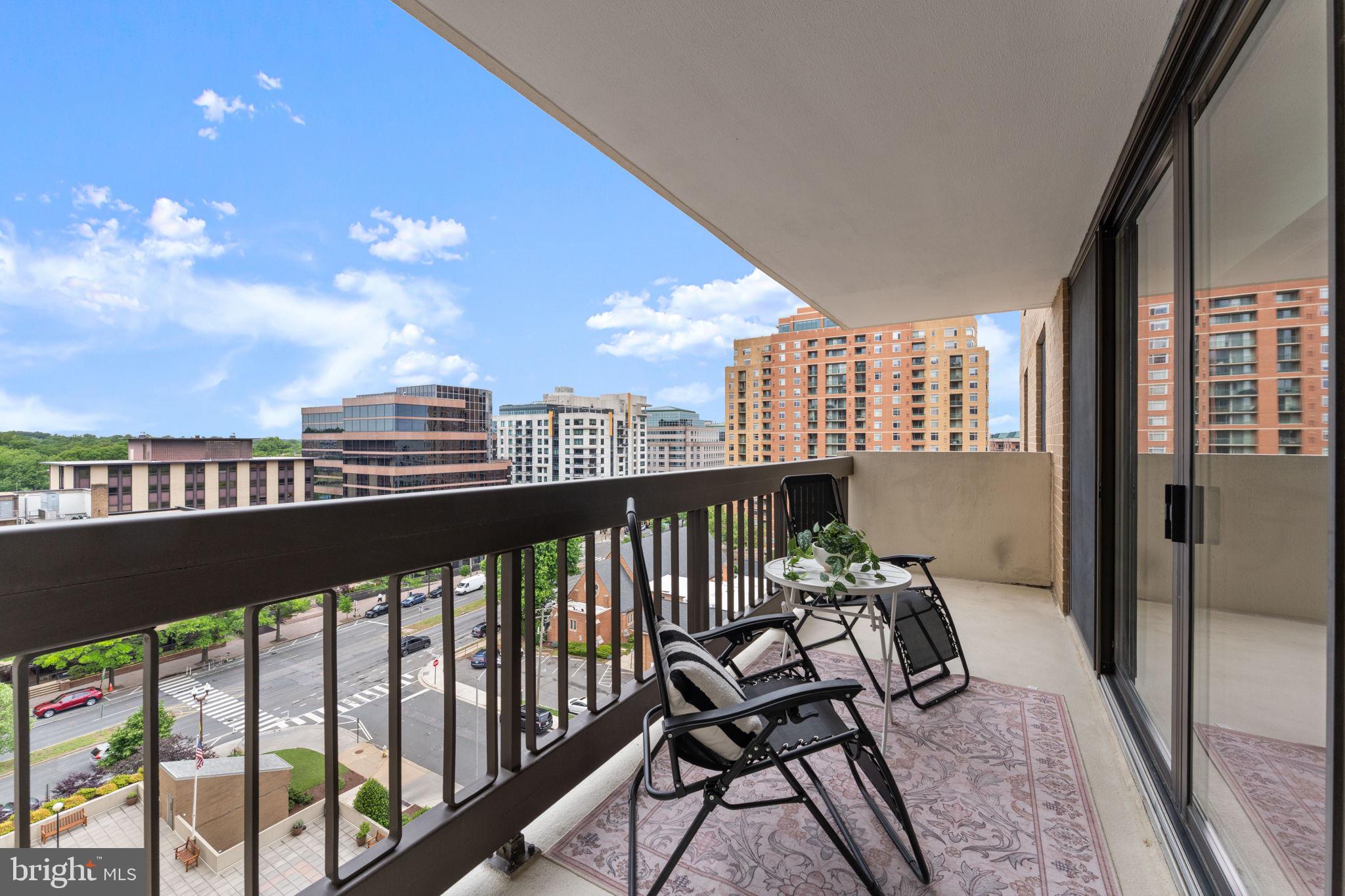 TOWER VILLAS - Residential