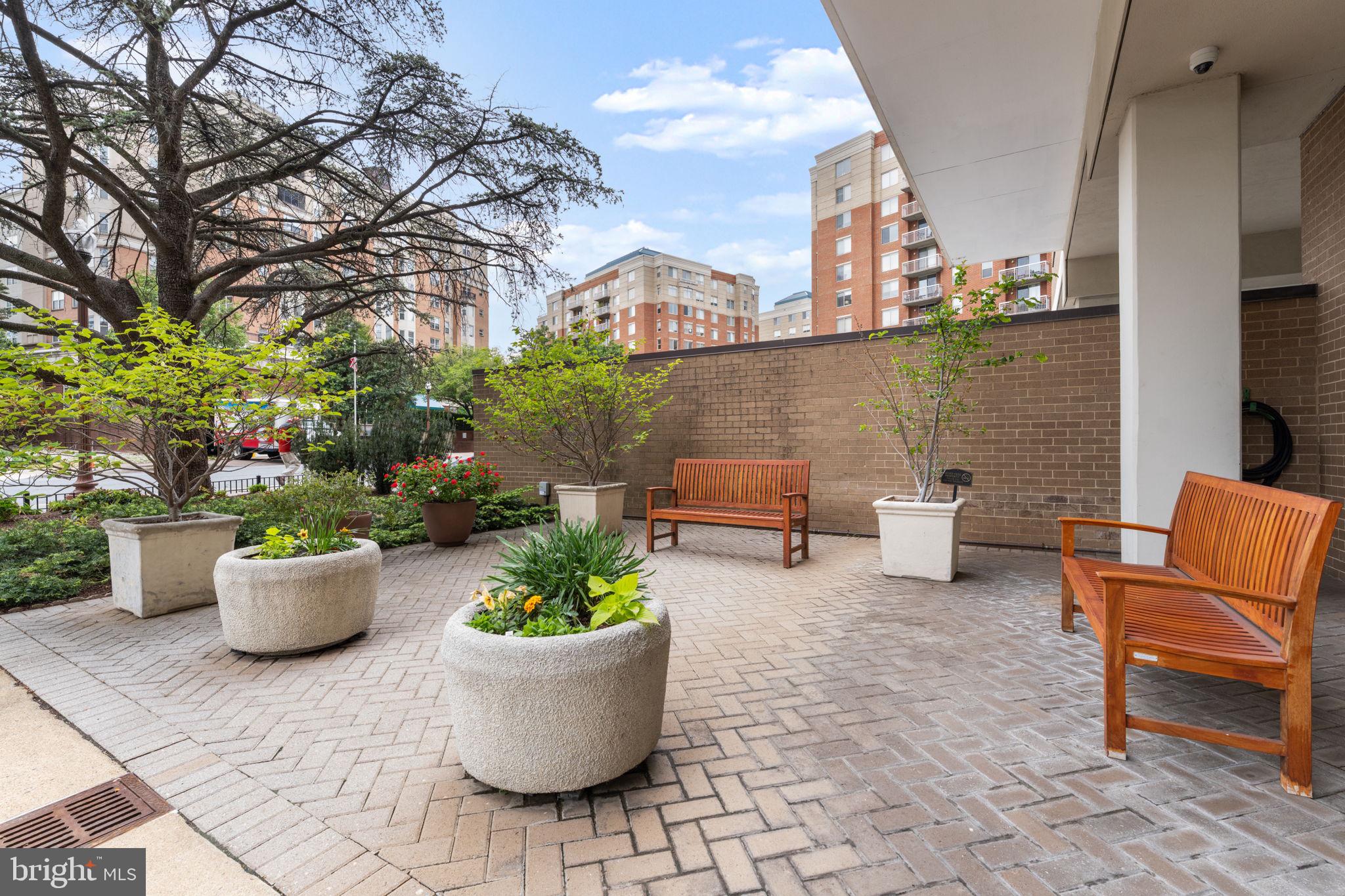 TOWER VILLAS - Residential