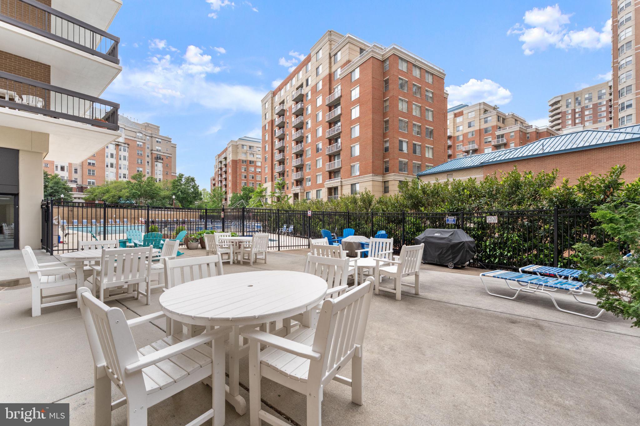TOWER VILLAS - Residential